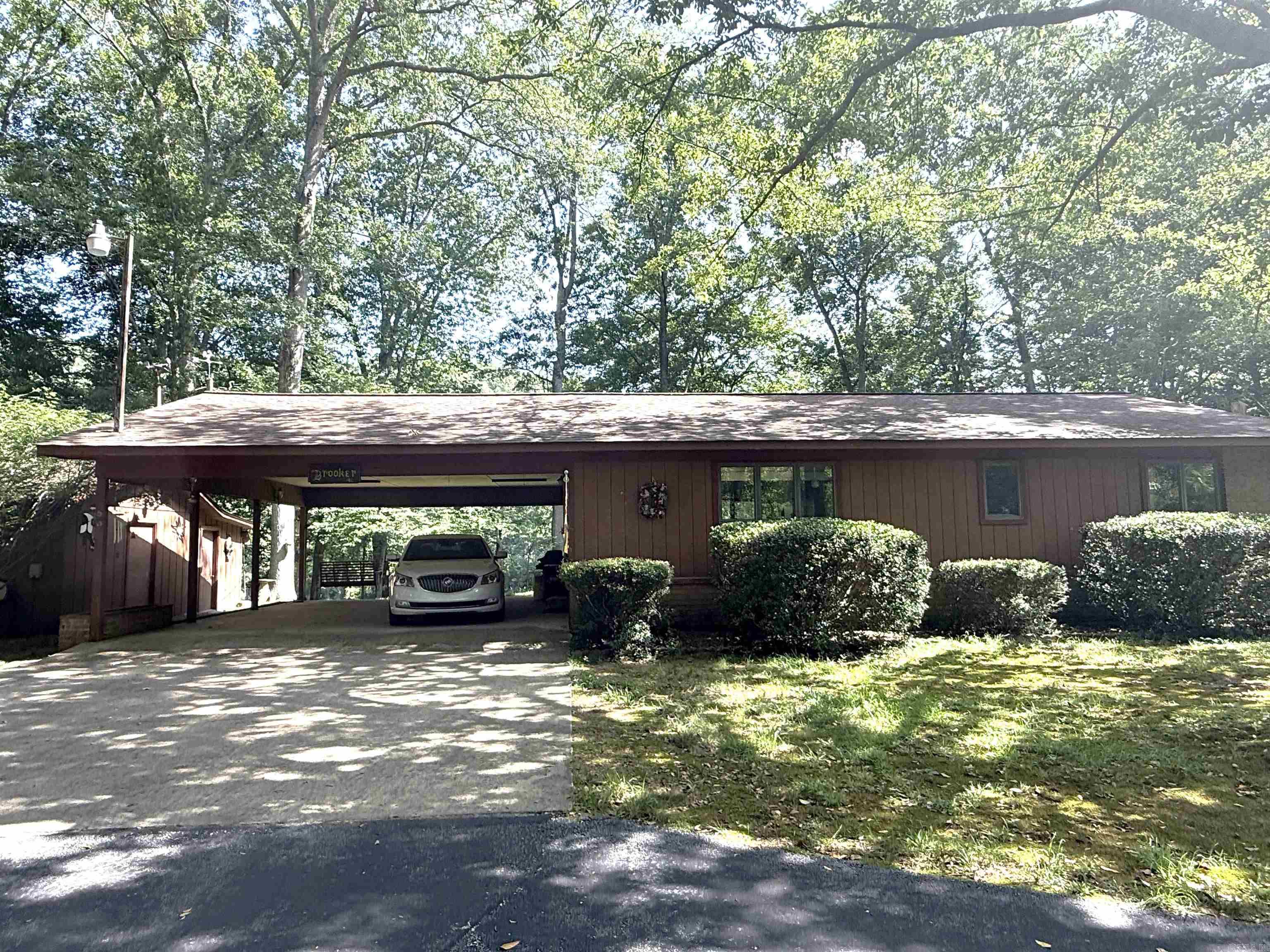 789 Ferguson Road Property Photo 2