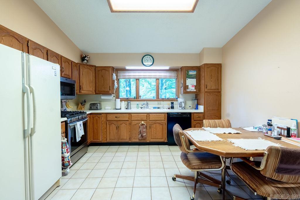 789 Ferguson Road Property Photo 9