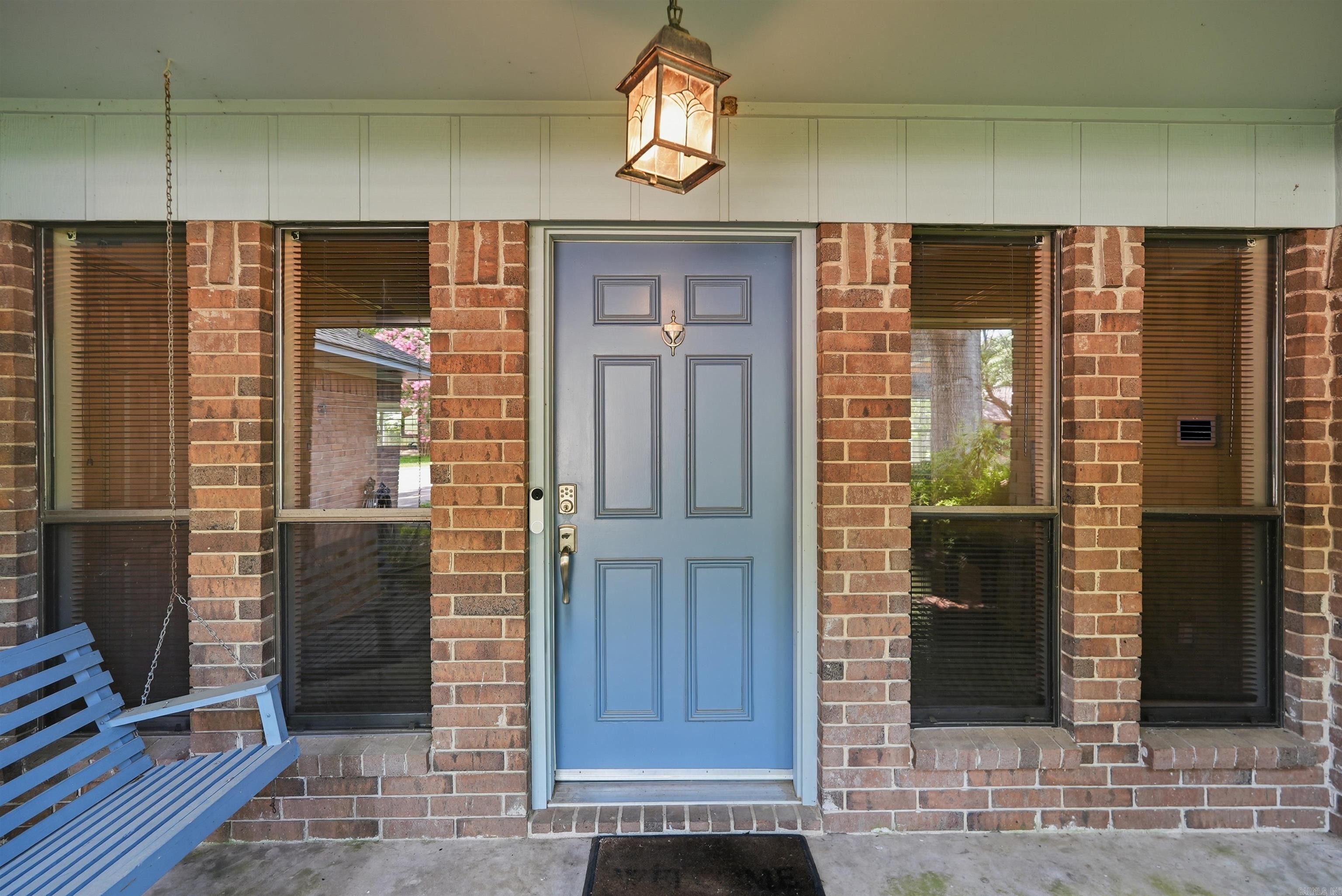 17 Sandstone Property Photo 3