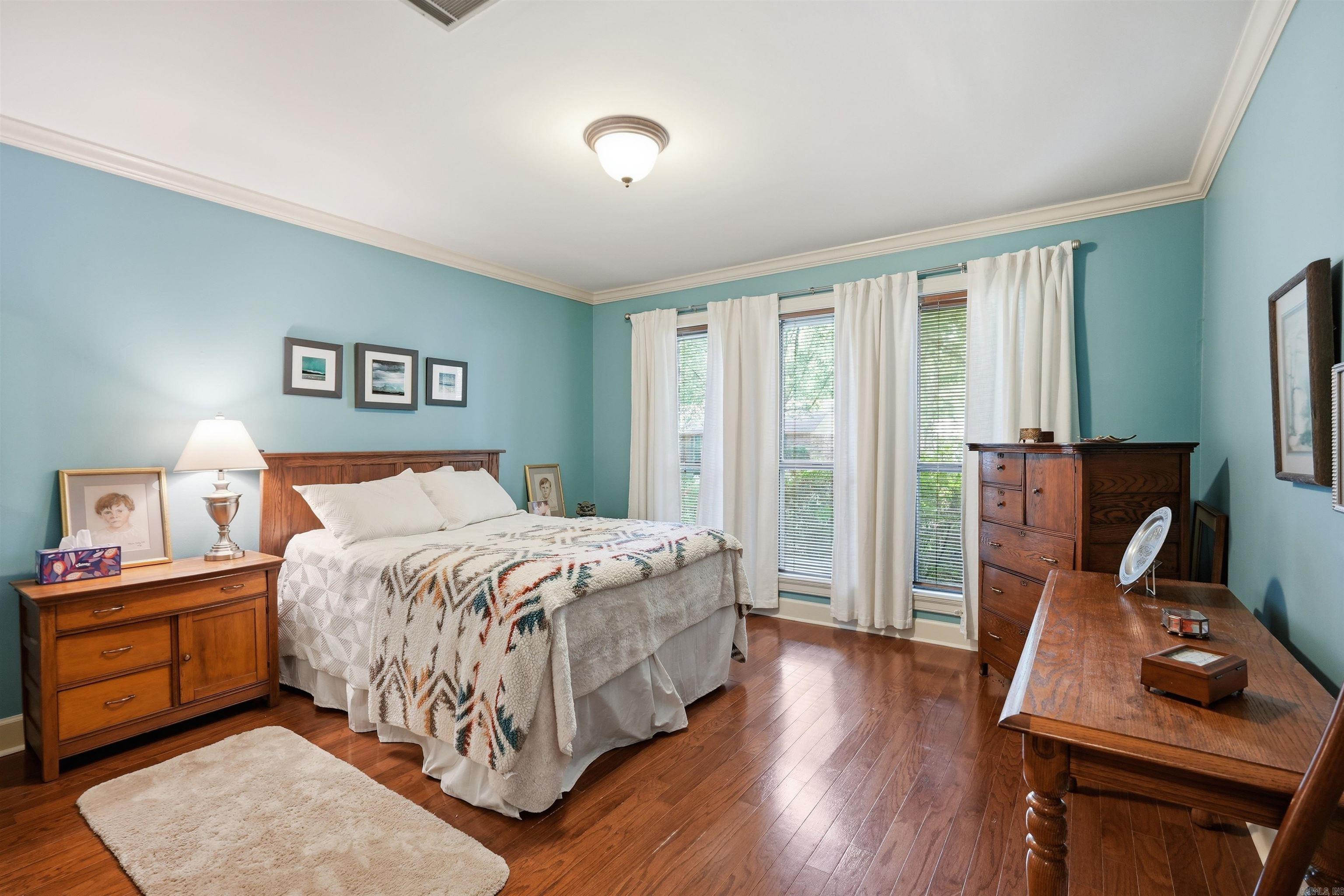 17 Sandstone Property Photo 11