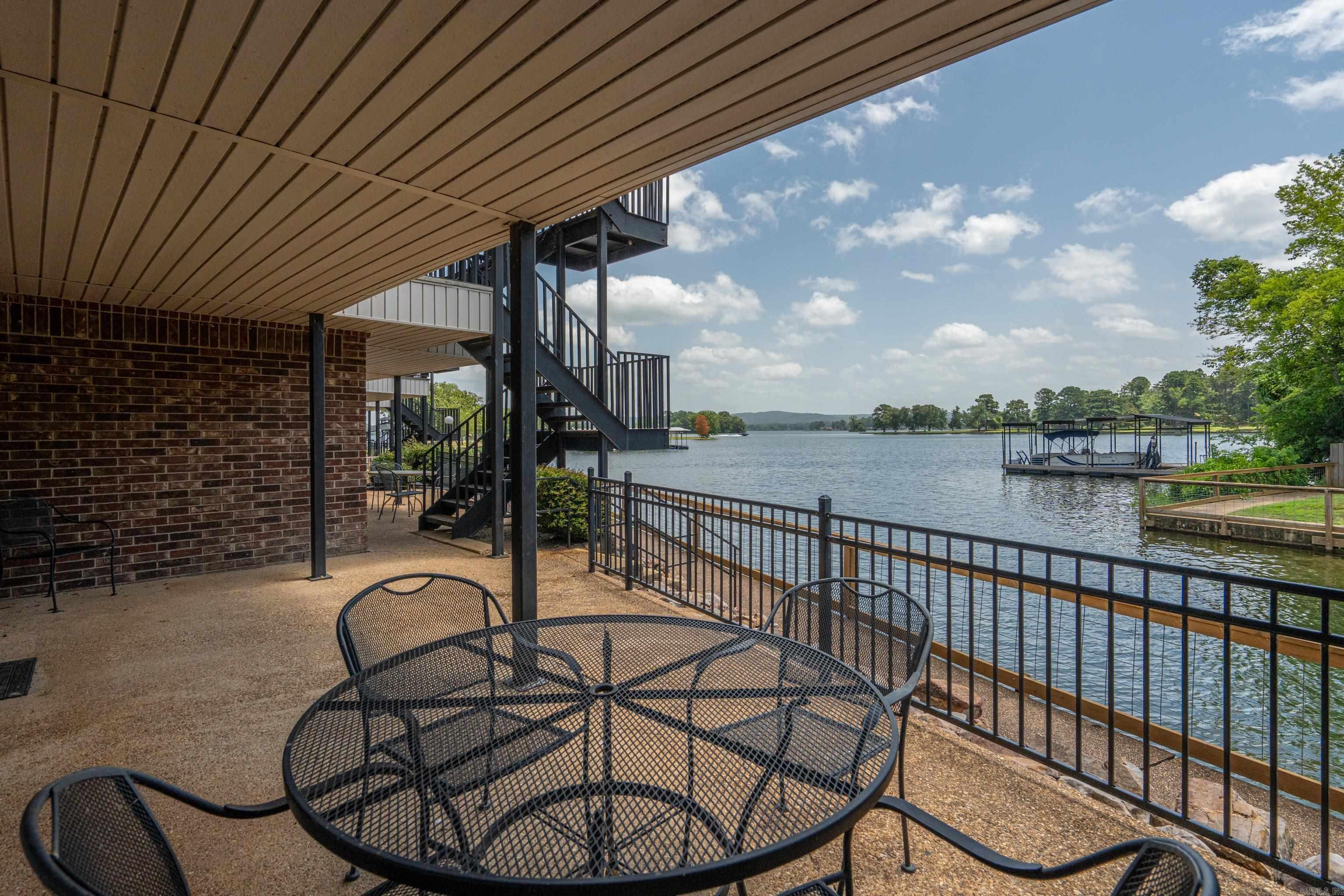 5371 Central Avenue 5D