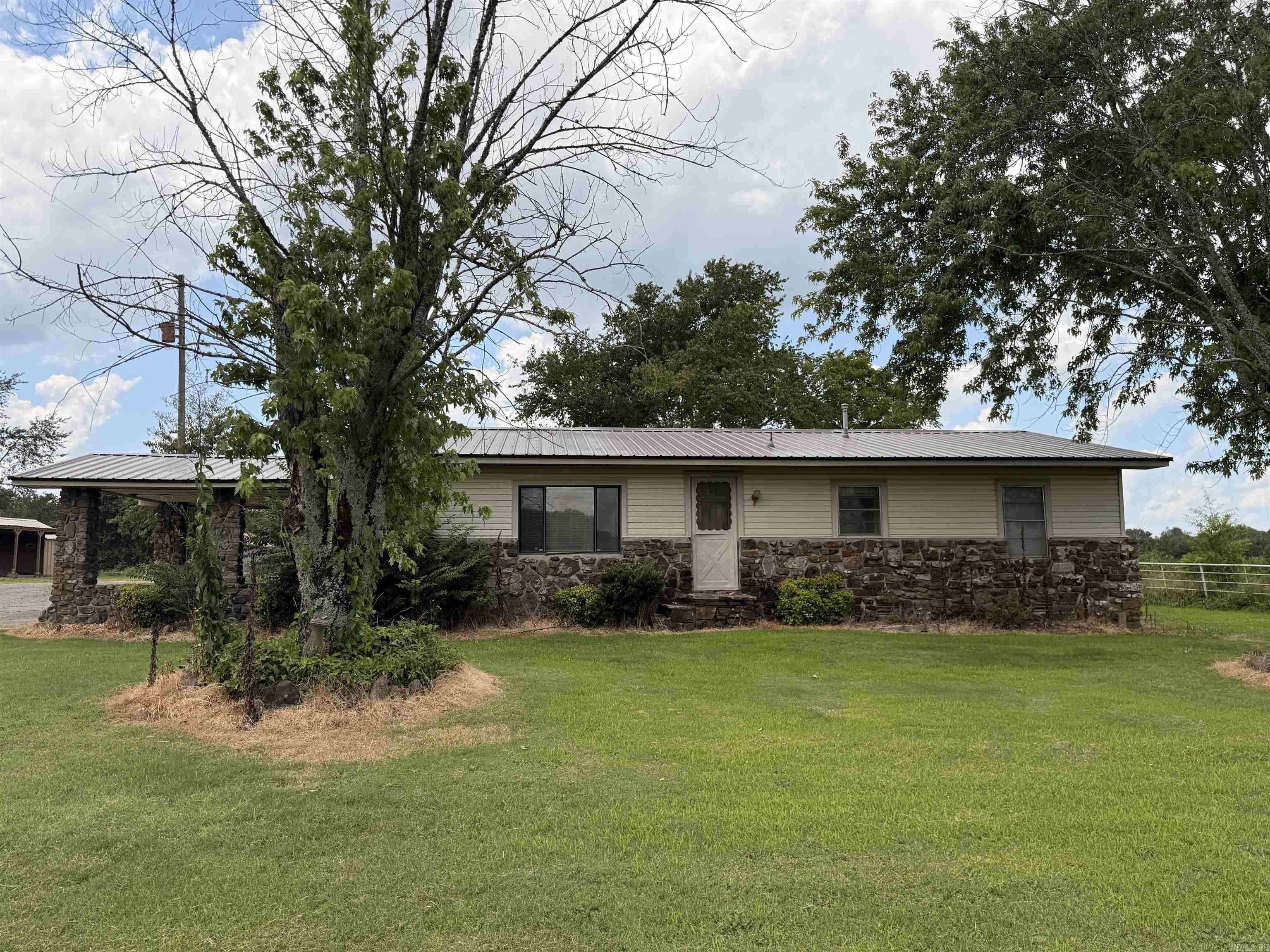 5329 Highway 9 Property Photo 1