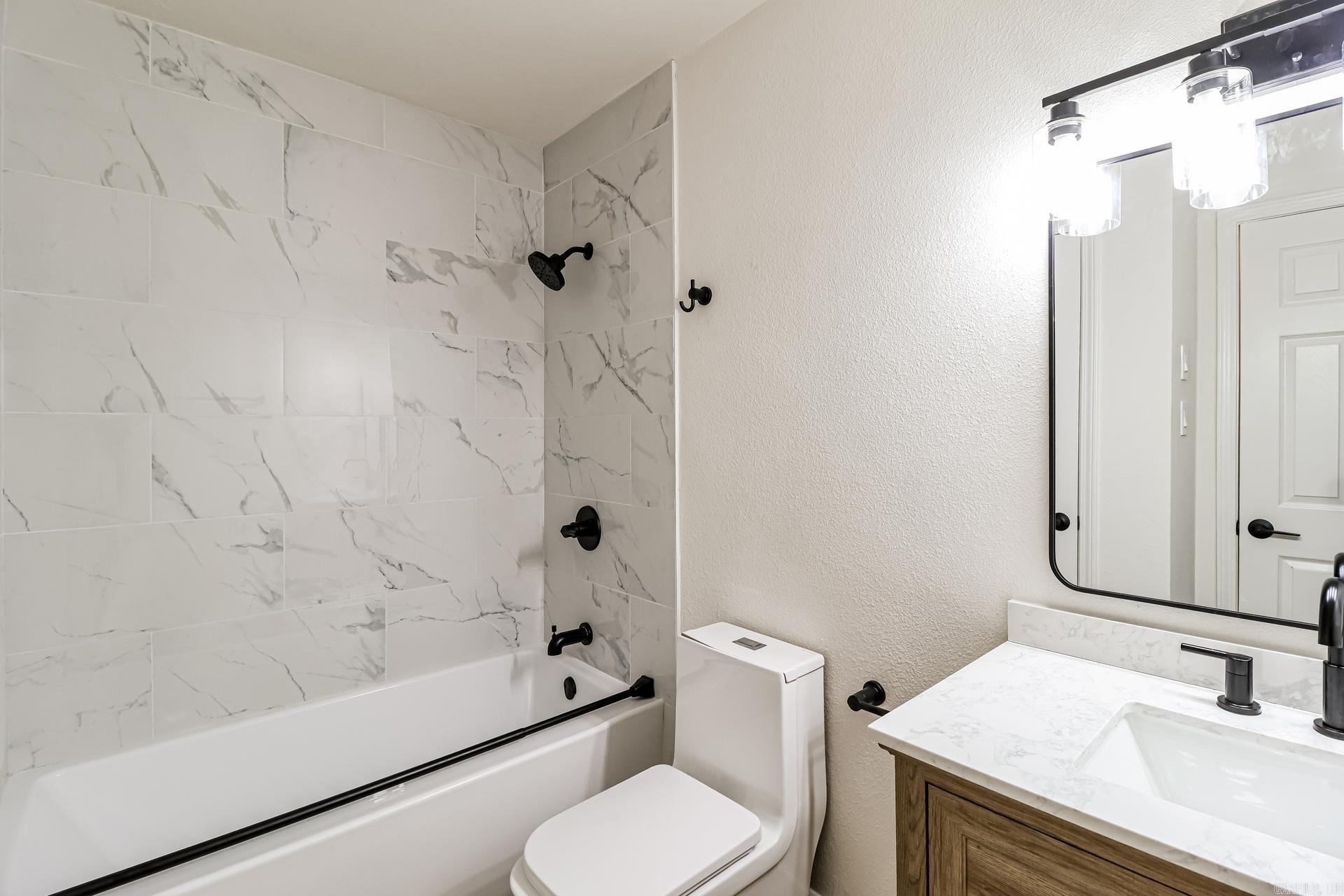 12306 Pleasant Forest Drive Property Photo 25