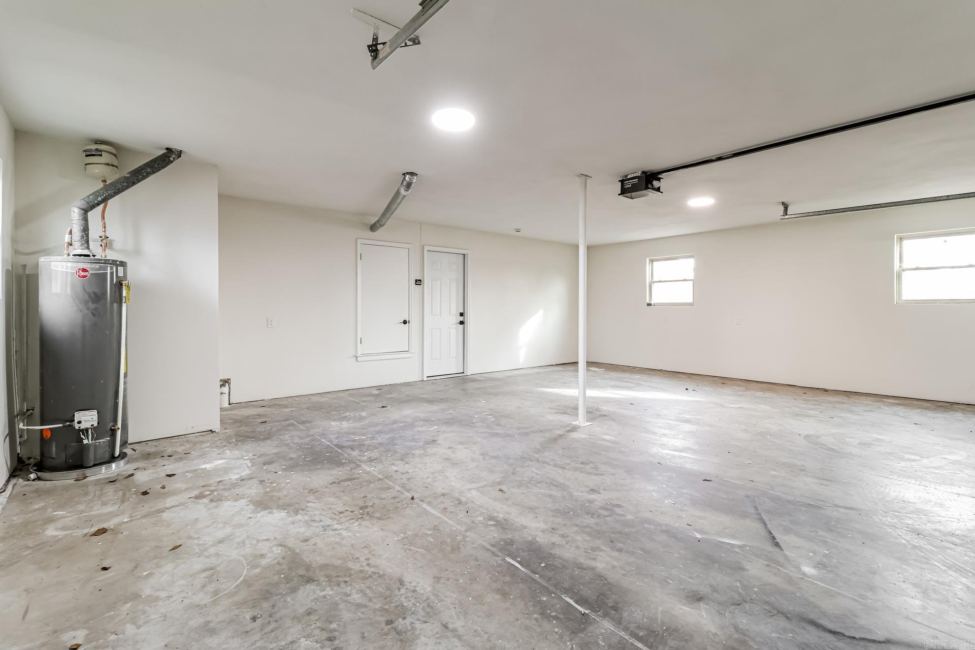 12306 Pleasant Forest Drive Property Photo 28
