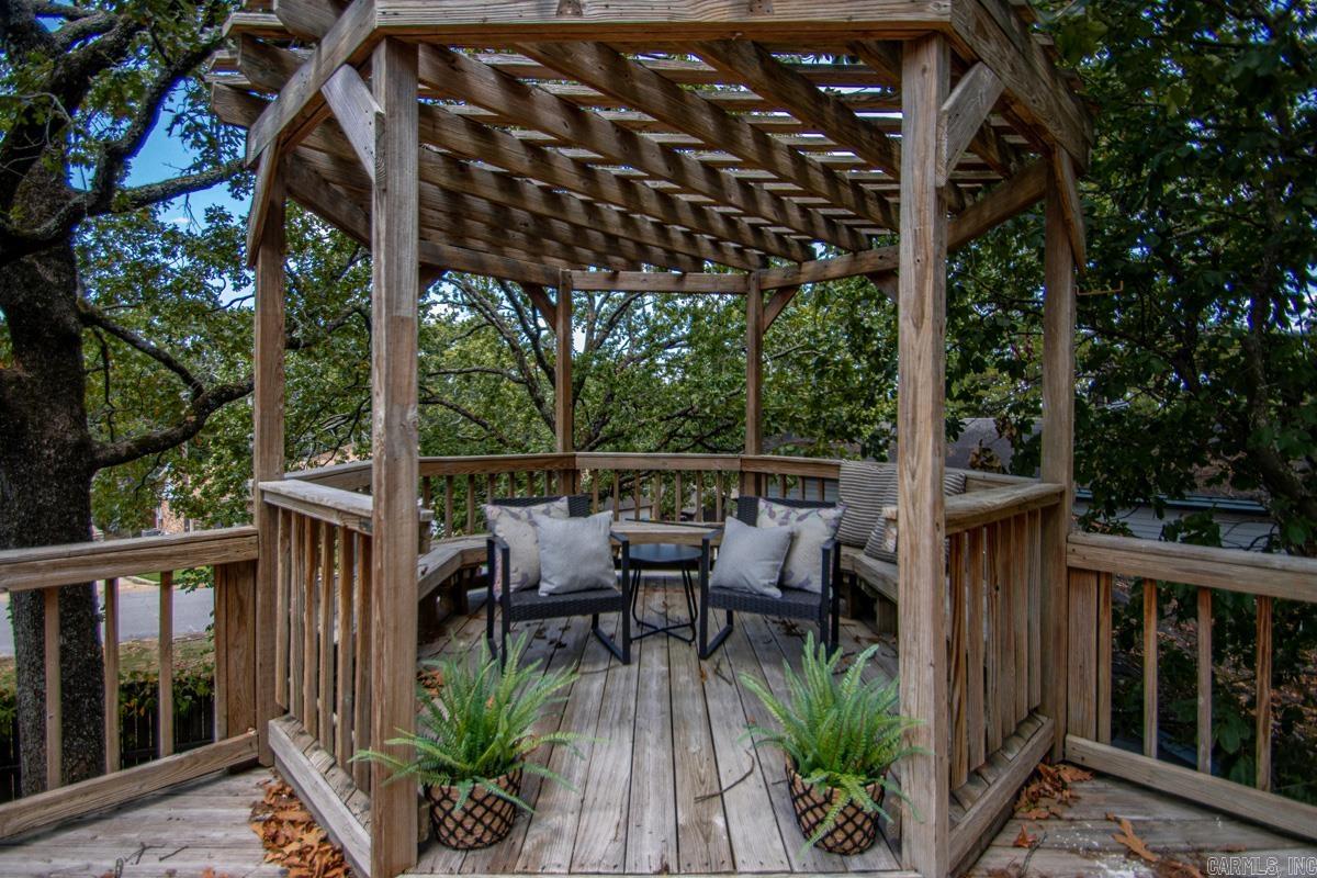 12306 Pleasant Forest Drive Property Photo 29