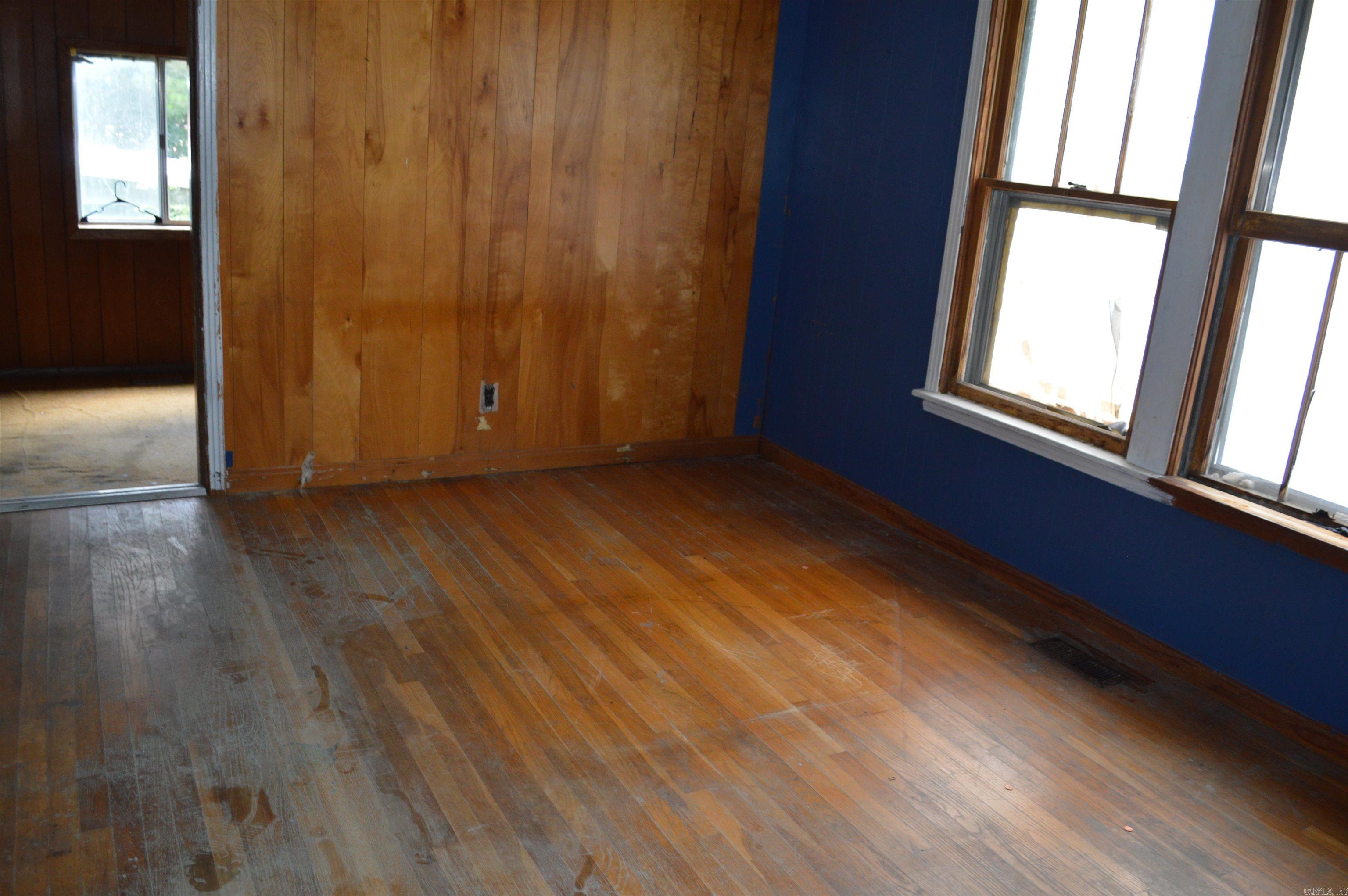 8068 Hilltop Lane Property Photo 9