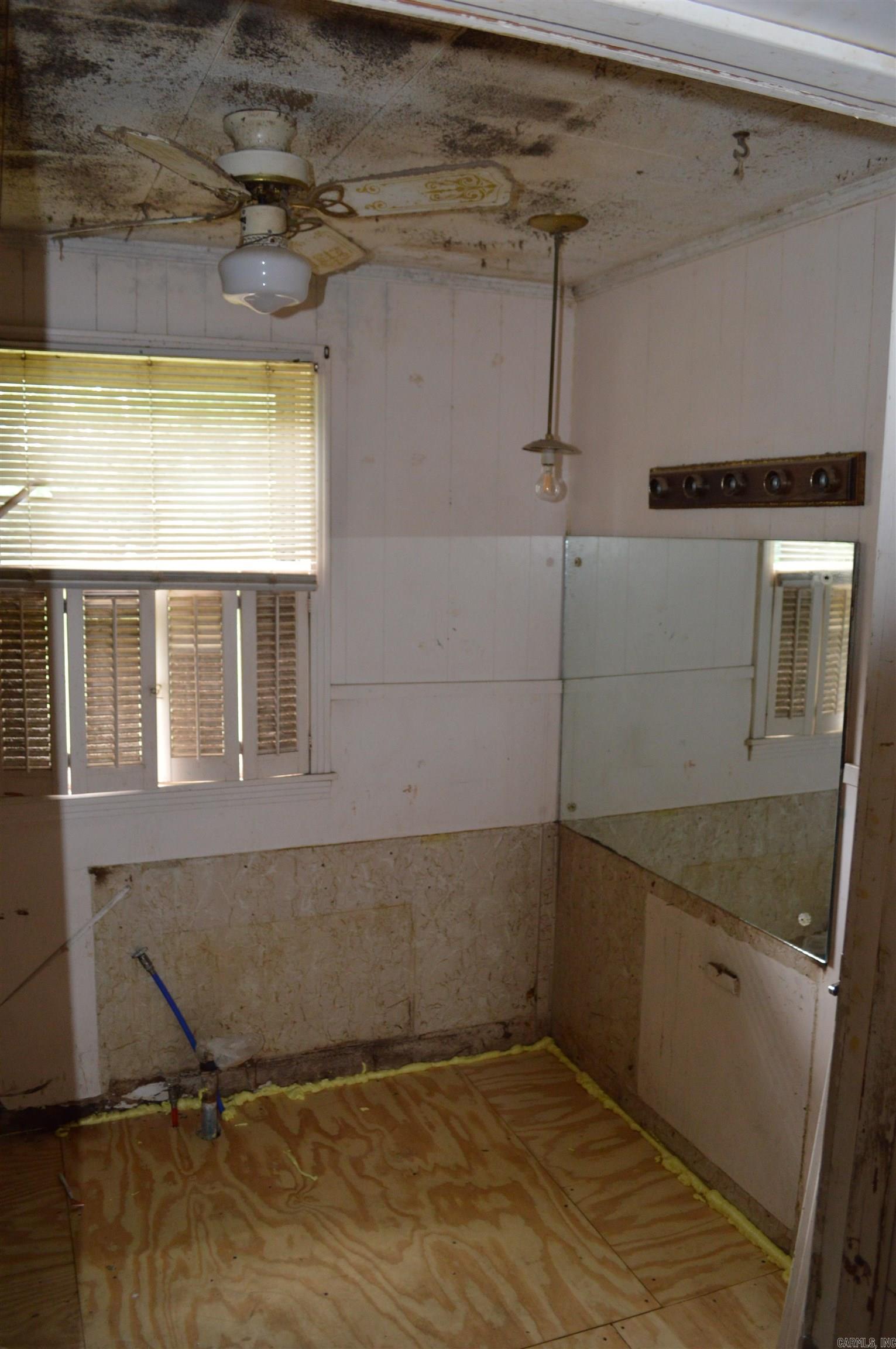 8068 Hilltop Lane Property Photo 13