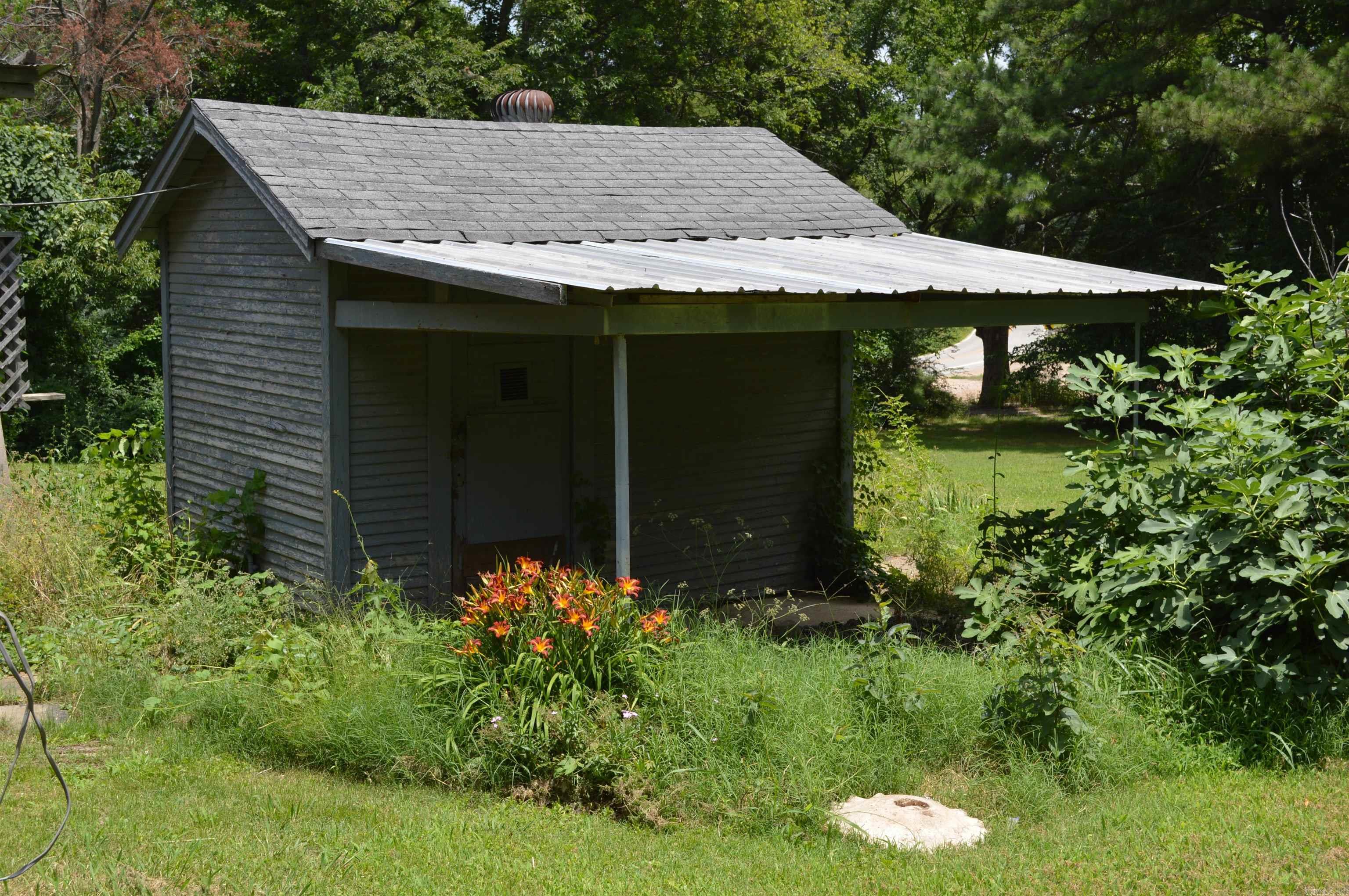 8068 Hilltop Lane Property Photo 15