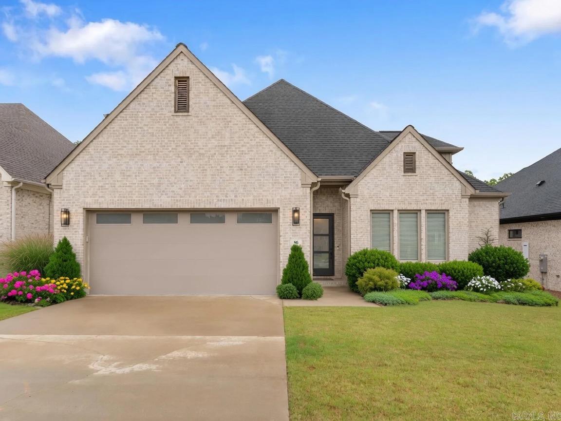 86 Copper Circle Property Photo 1