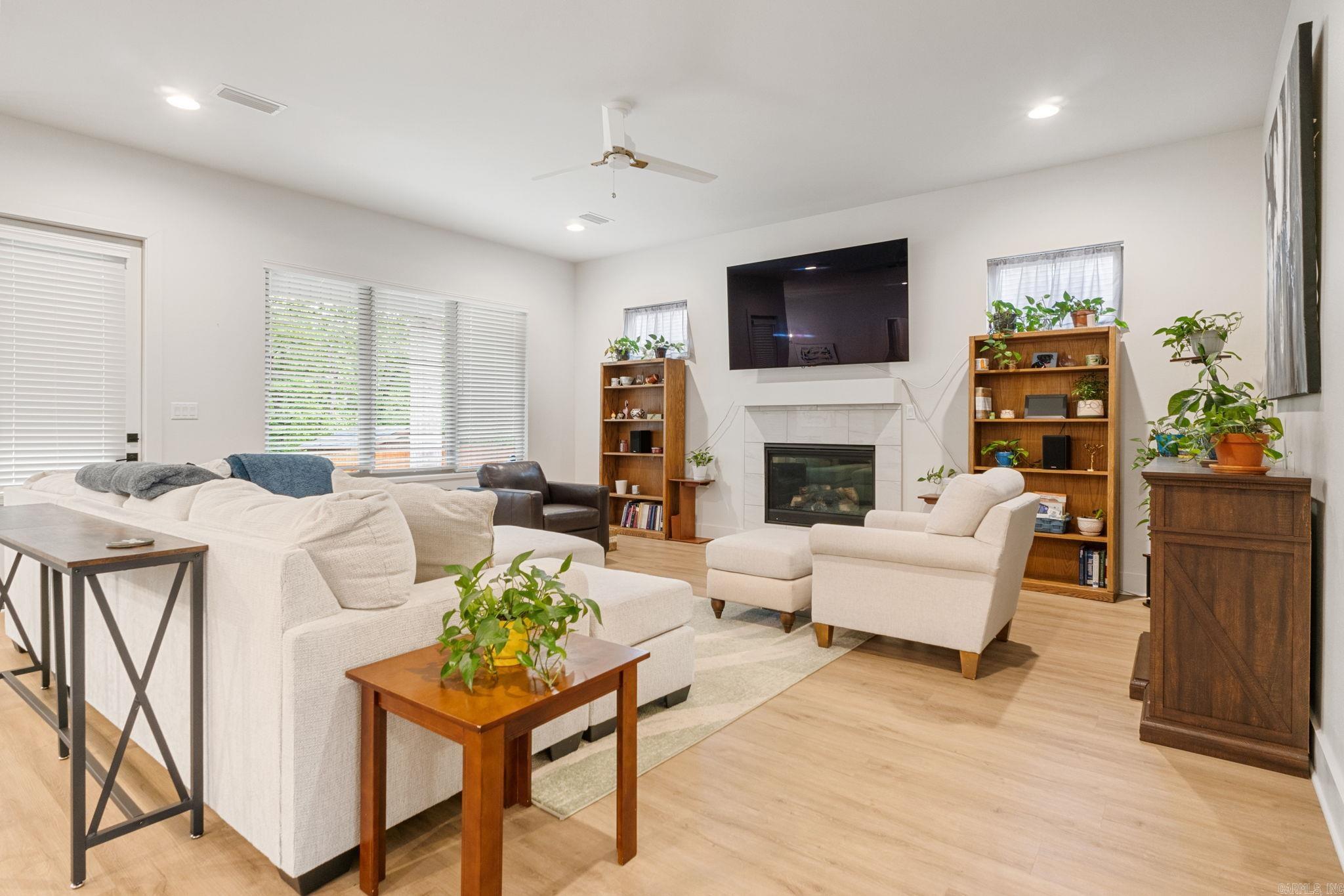 86 Copper Circle Property Photo 3