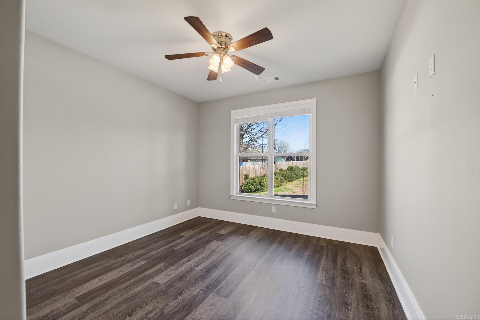 1701 N Lincoln Property Photo 33