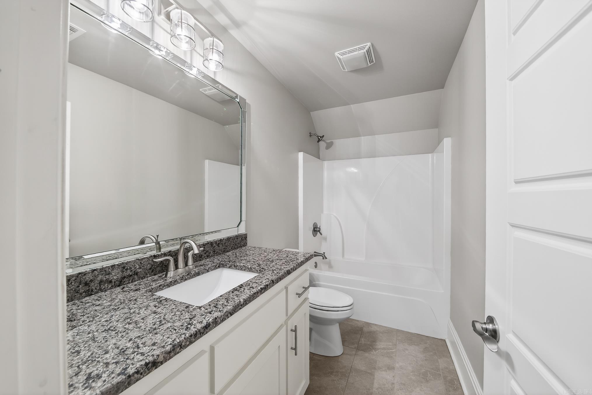 1701 N Lincoln Property Photo 38