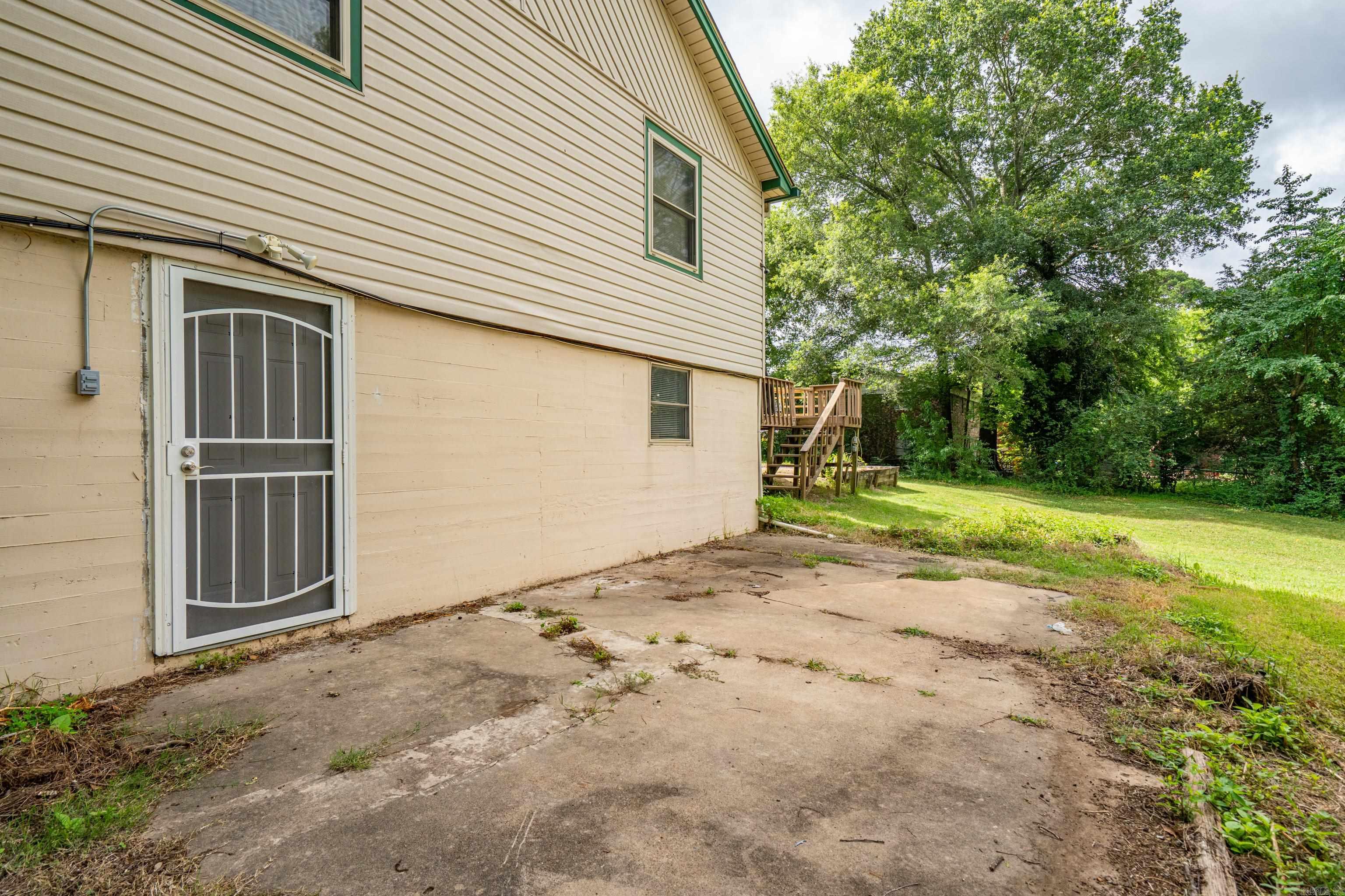 1701 St Louis Street Property Photo 42