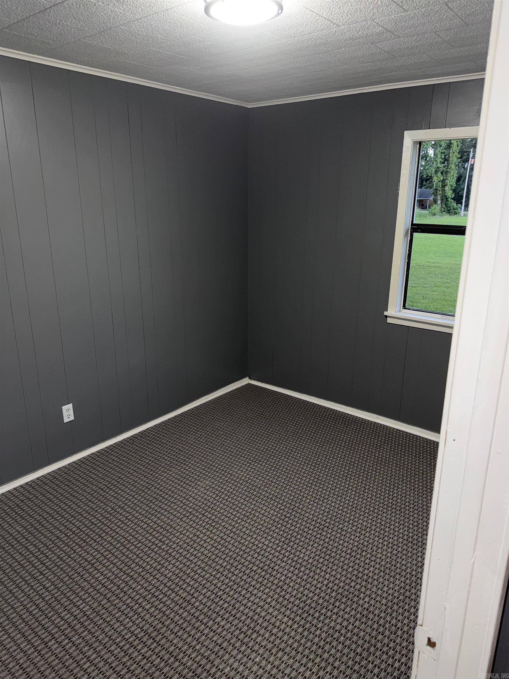616 Jenkins Drive Property Photo 15
