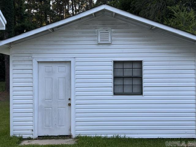 164 Razorback Road Property Photo 12