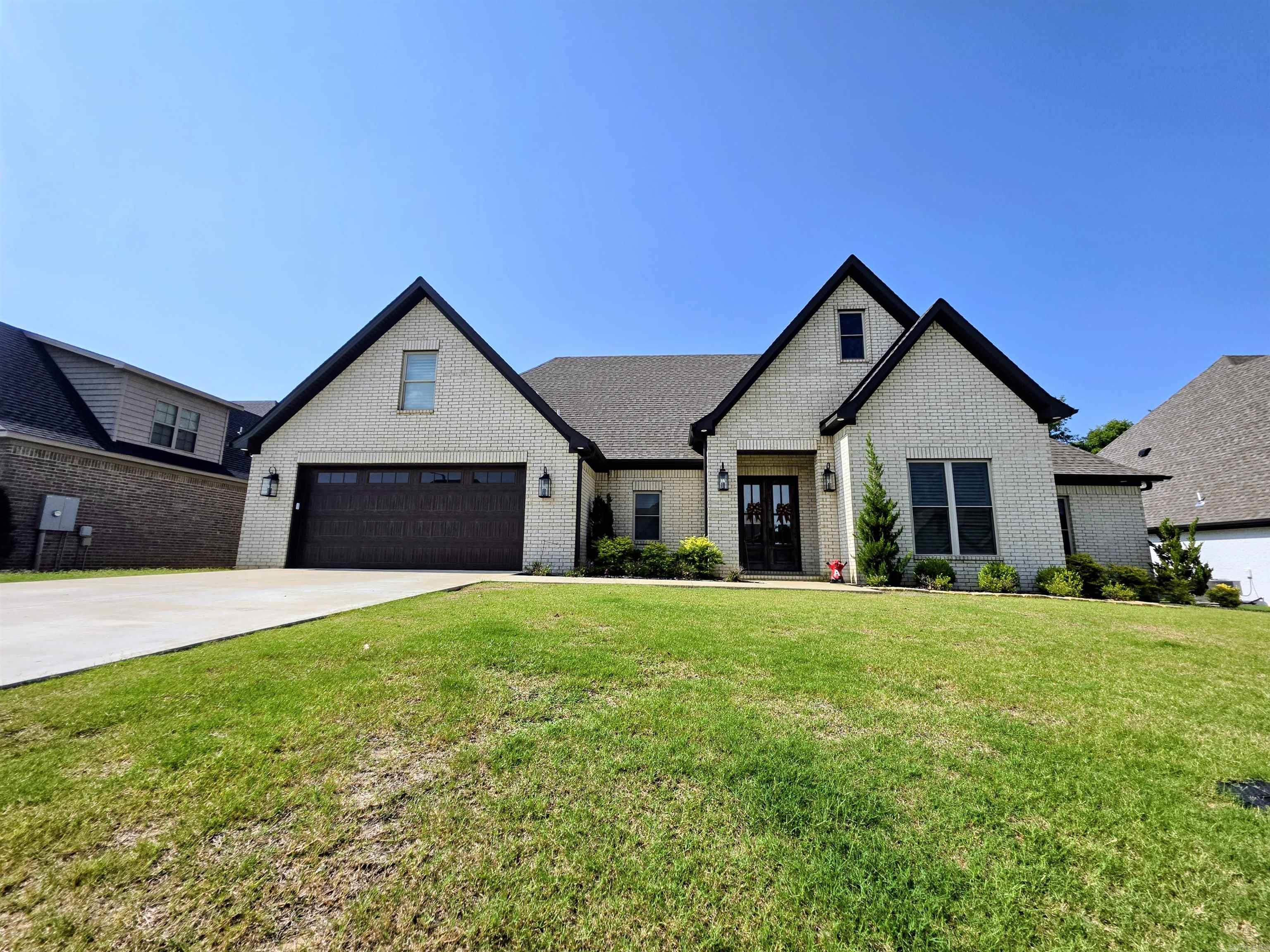 2227 Addison Cove Property Photo 1