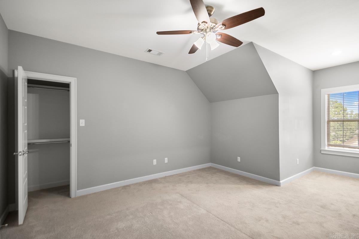 17 Rosans Court Property Photo 37