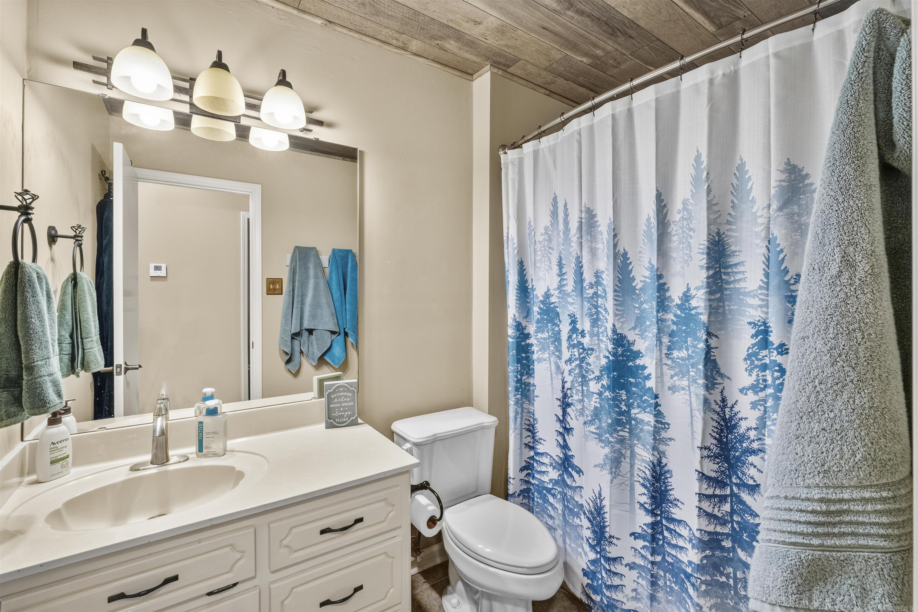 60 Andrew Dr Property Photo 21