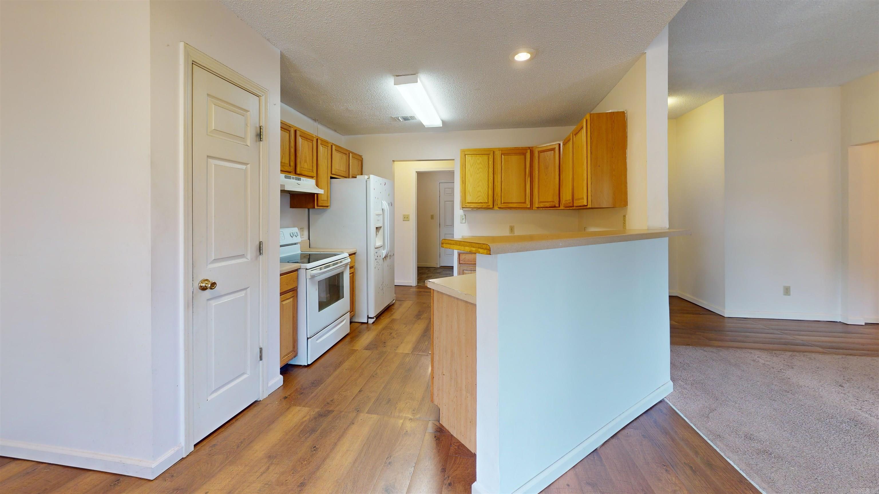 396 County Road 652 Property Photo 5