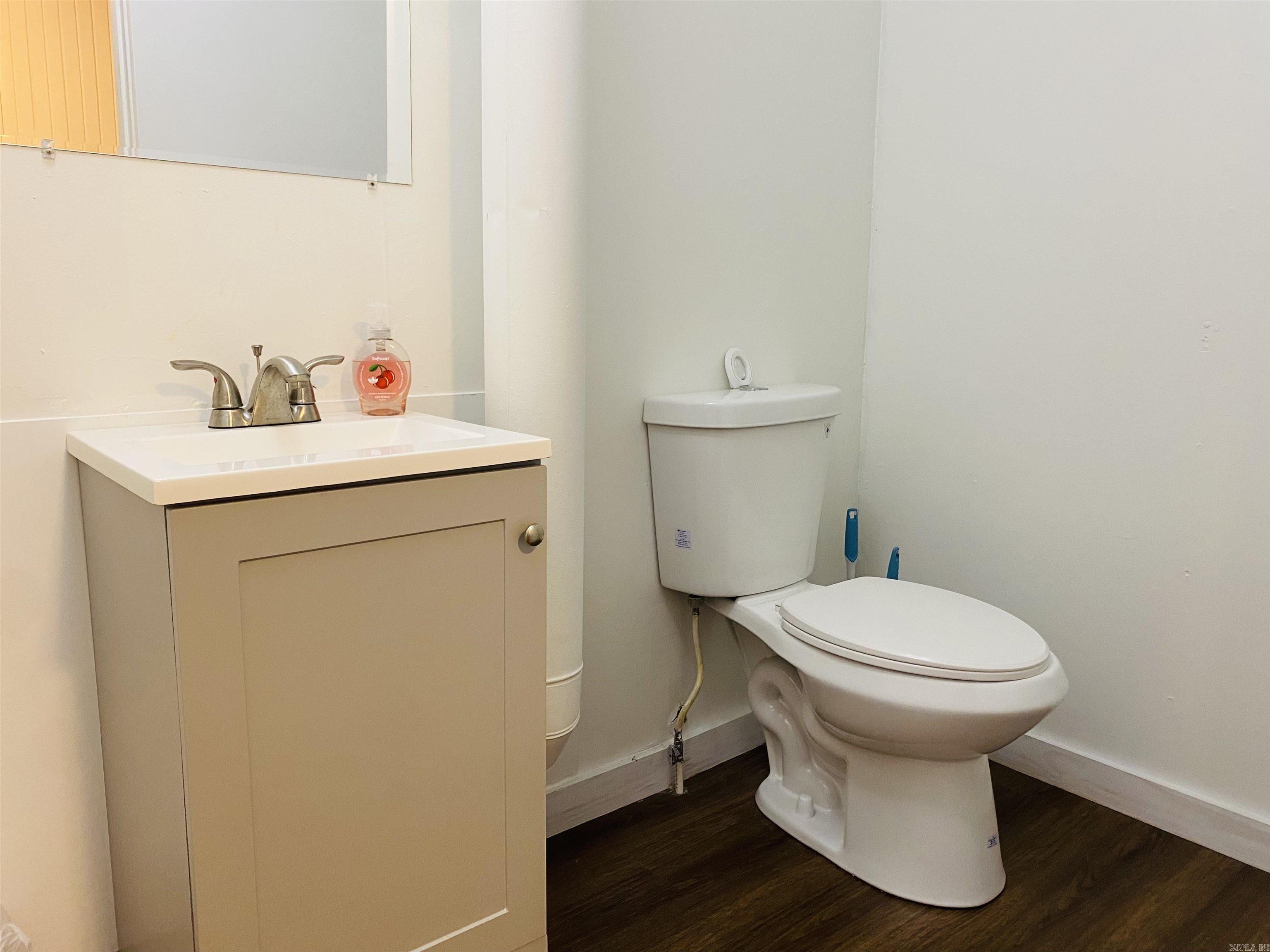 124 Gail Property Photo 5