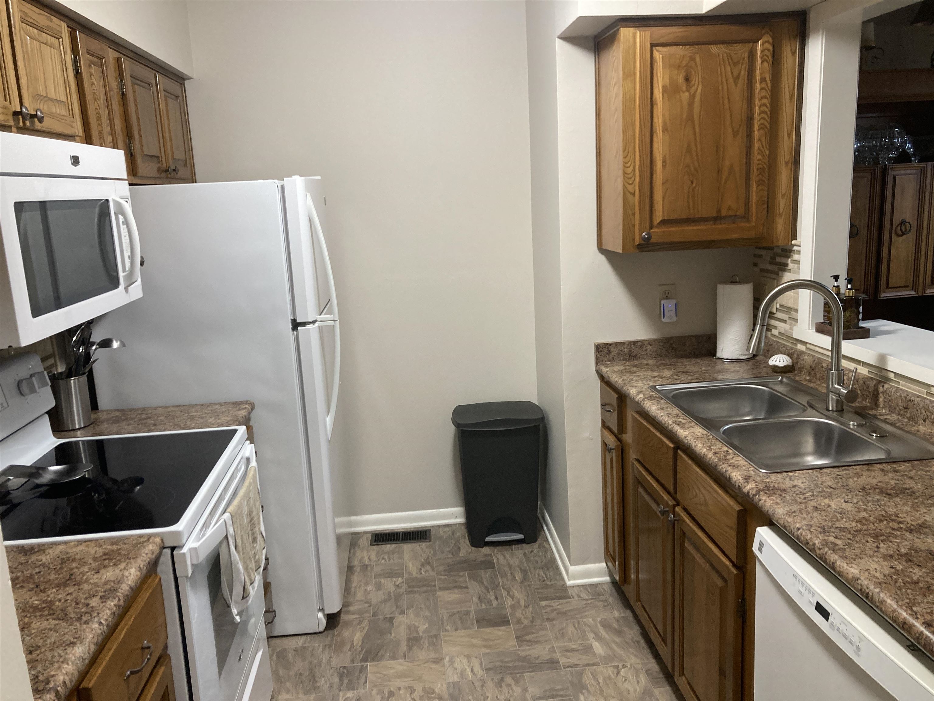 12 Akokisa Drive Property Photo 6