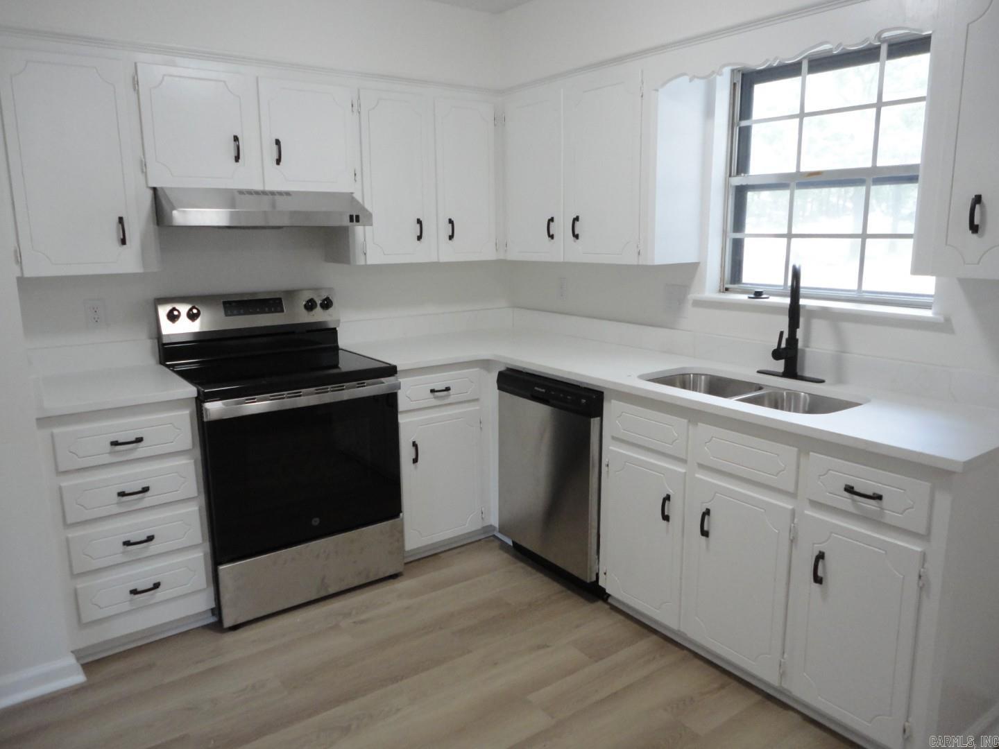 6317 Hopi Drive Property Photo 8