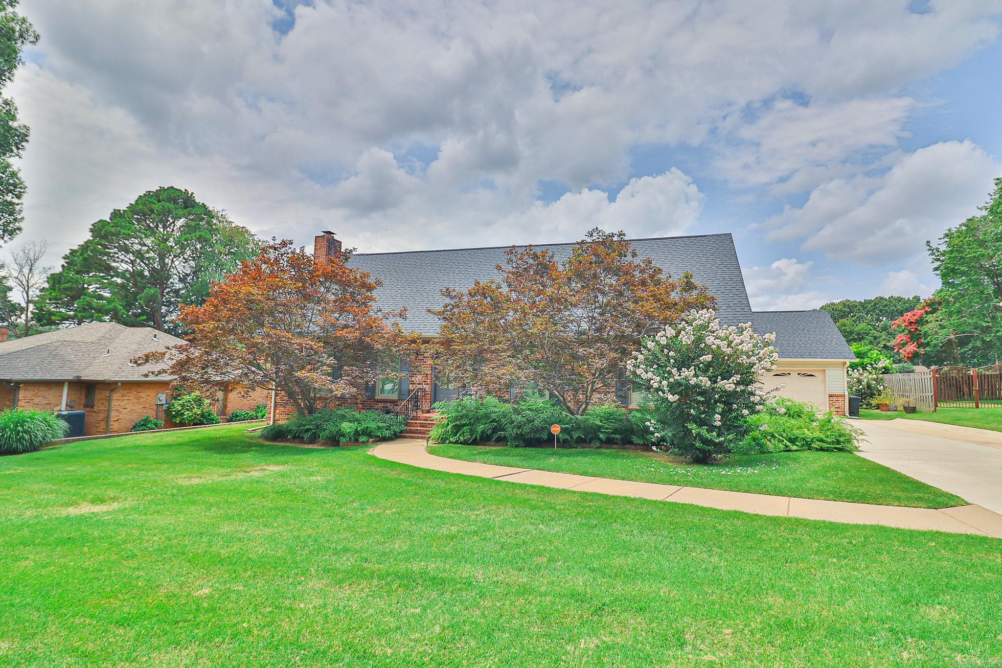 1509 Hillcrest Drive Property Photo 1