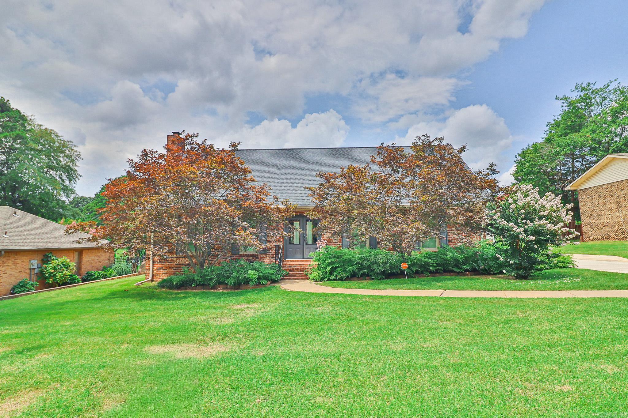 1509 Hillcrest Drive Property Photo 3