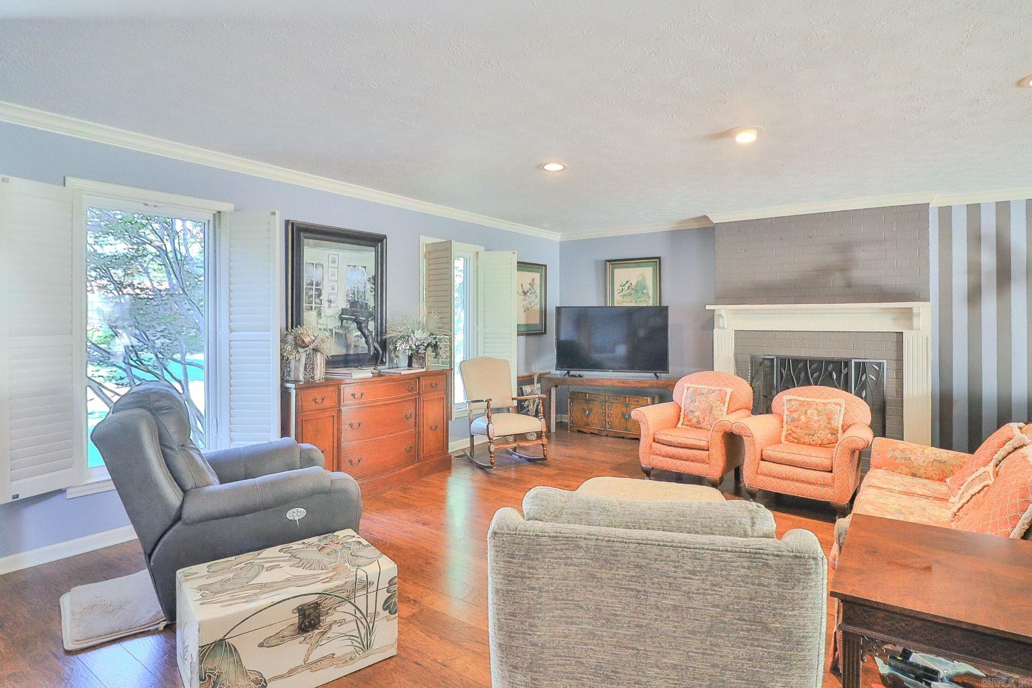 1509 Hillcrest Drive Property Photo 8