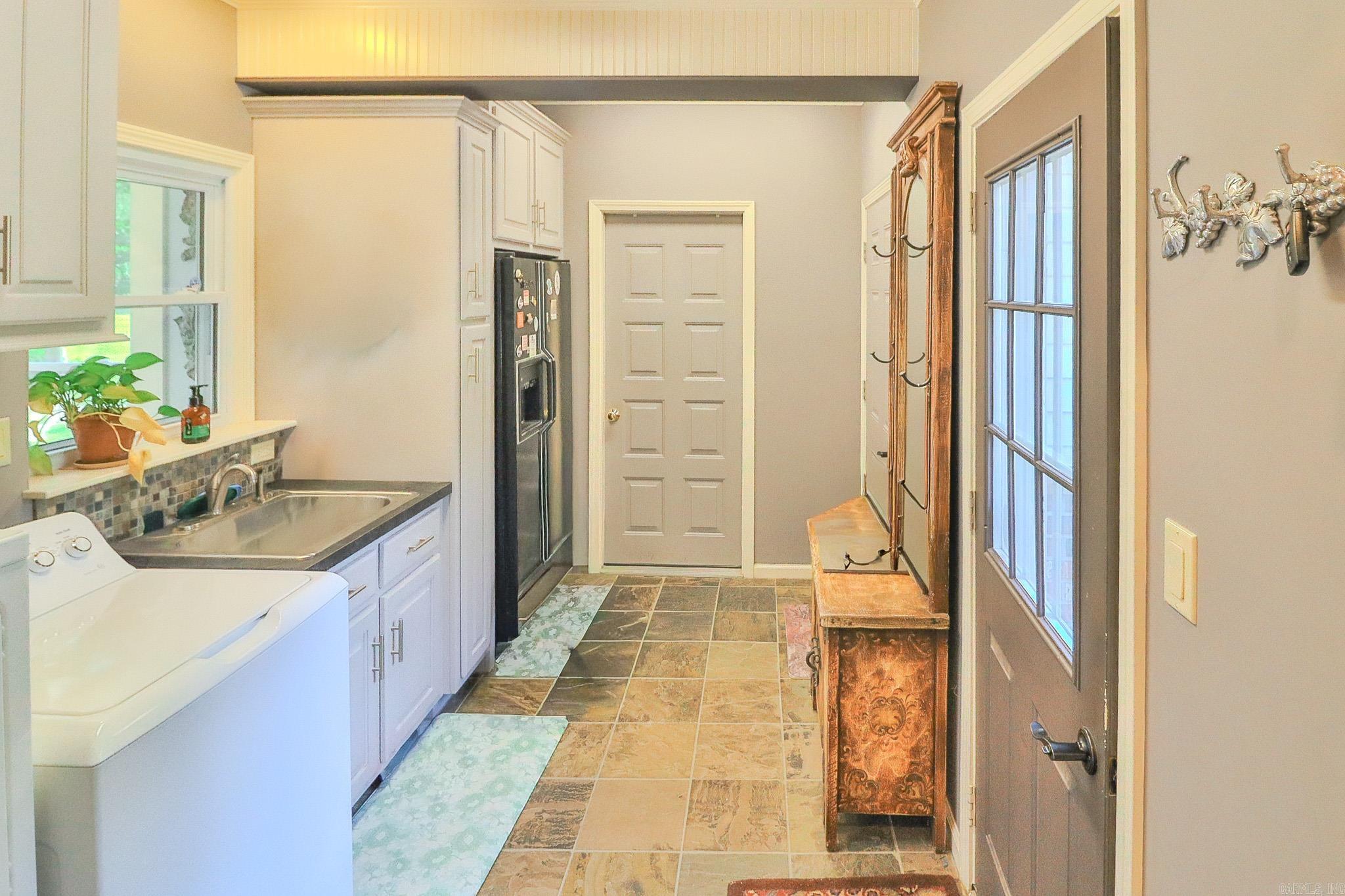 1509 Hillcrest Drive Property Photo 18
