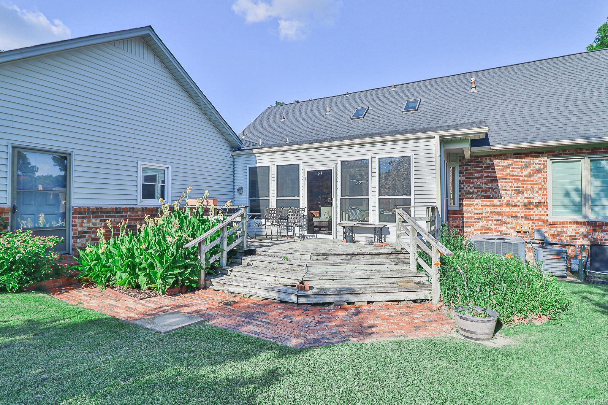 1509 Hillcrest Drive Property Photo 49