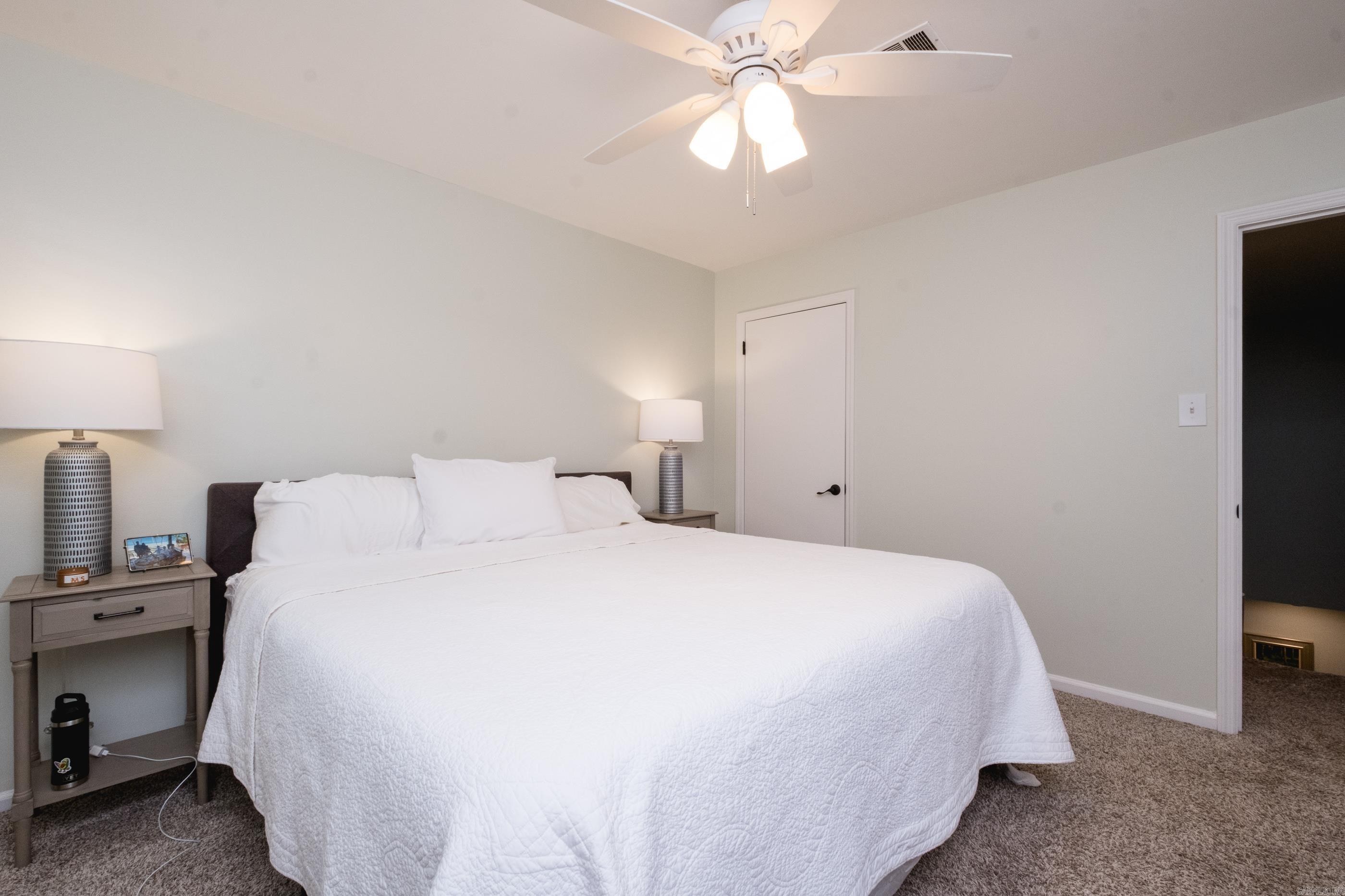 3 Coachlight Circle Property Photo 35