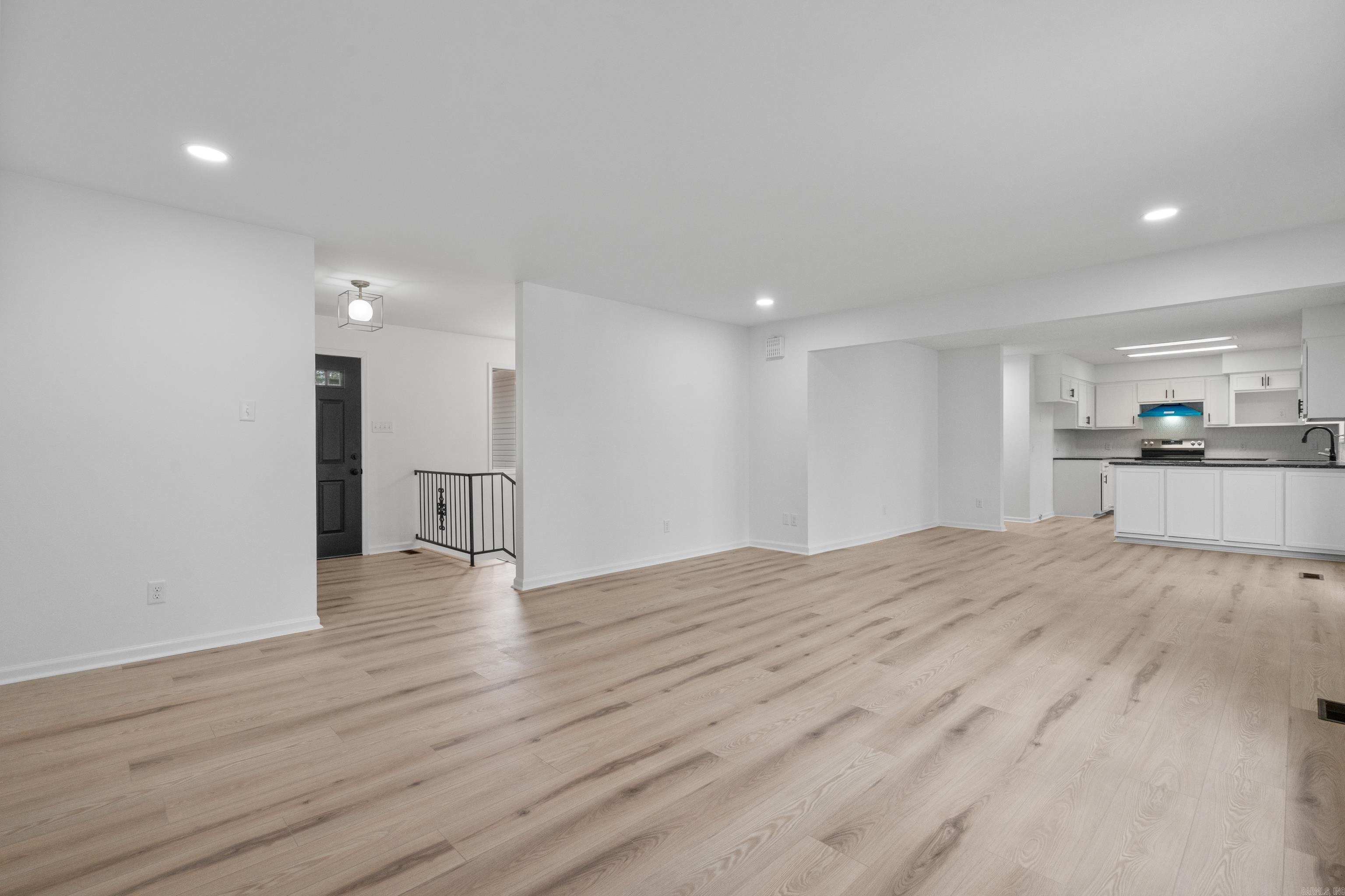 12 Alava Lane Property Photo 8