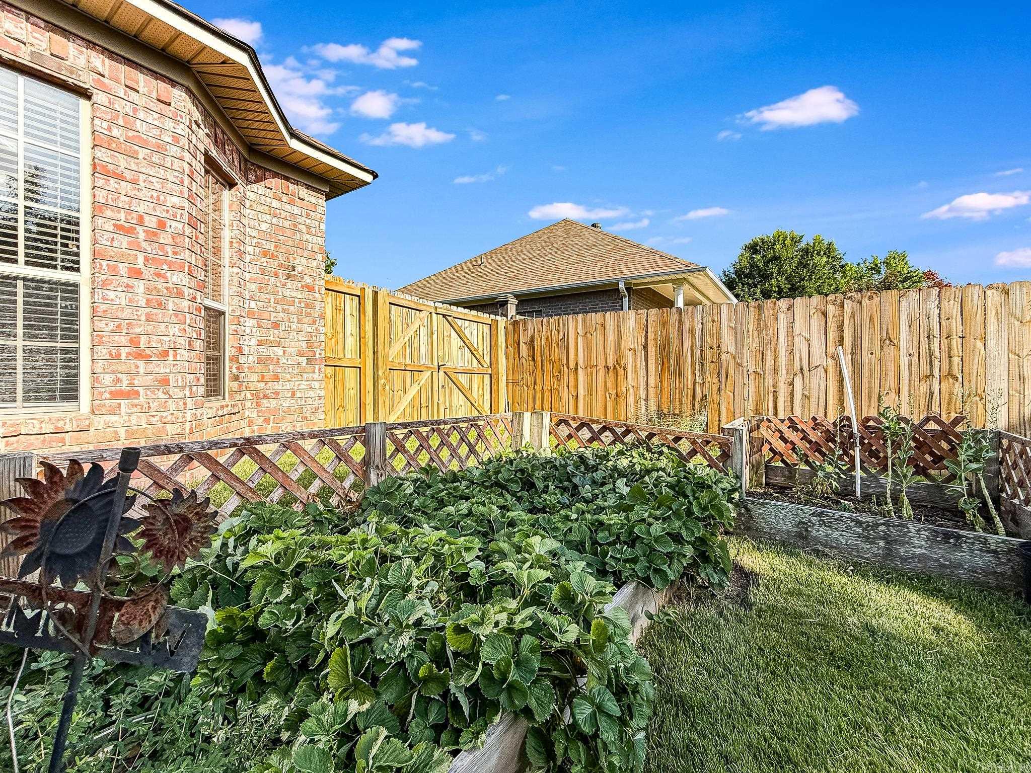 1355 Stone Crest Property Photo 41