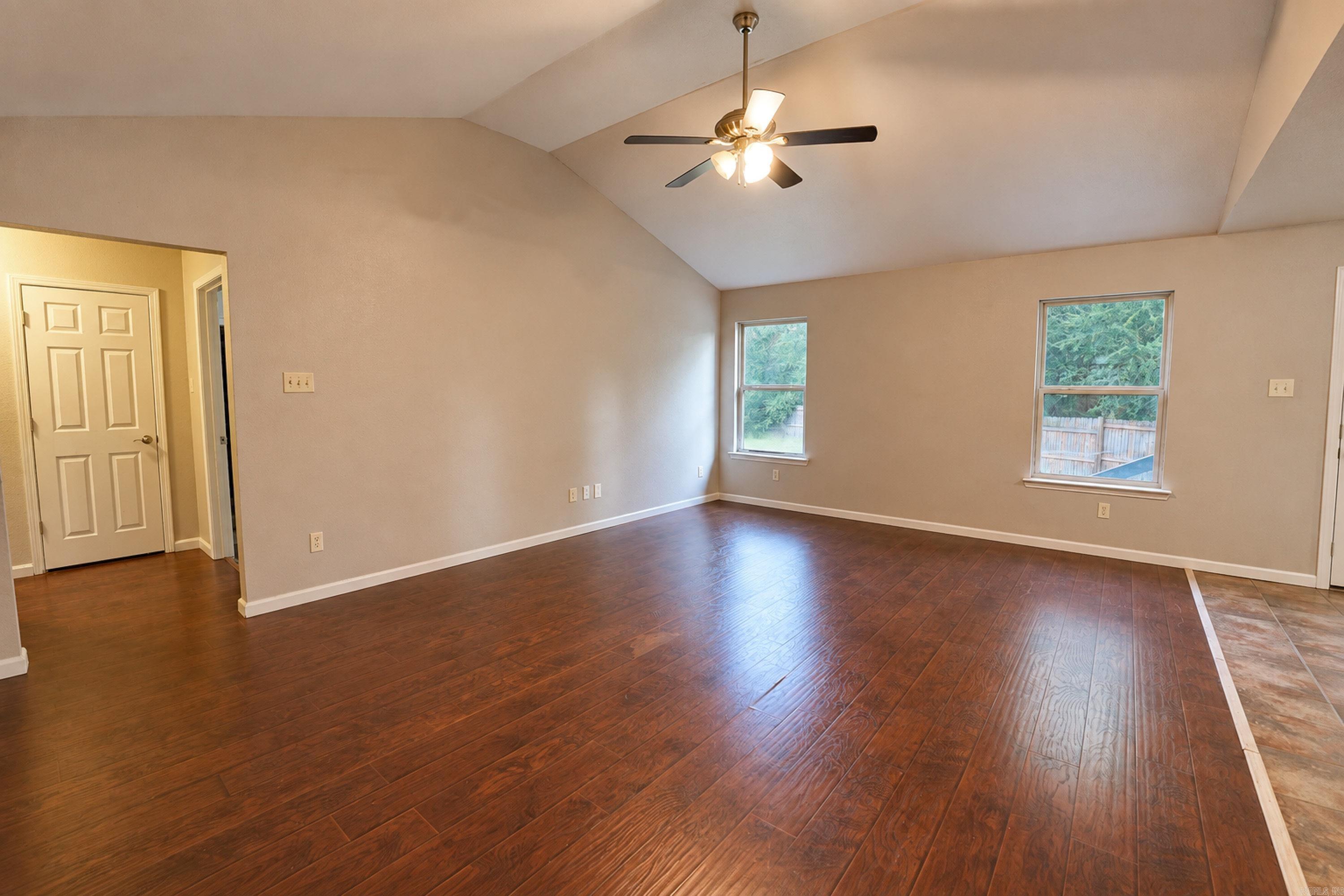 300 Weathering Lane Property Photo 6