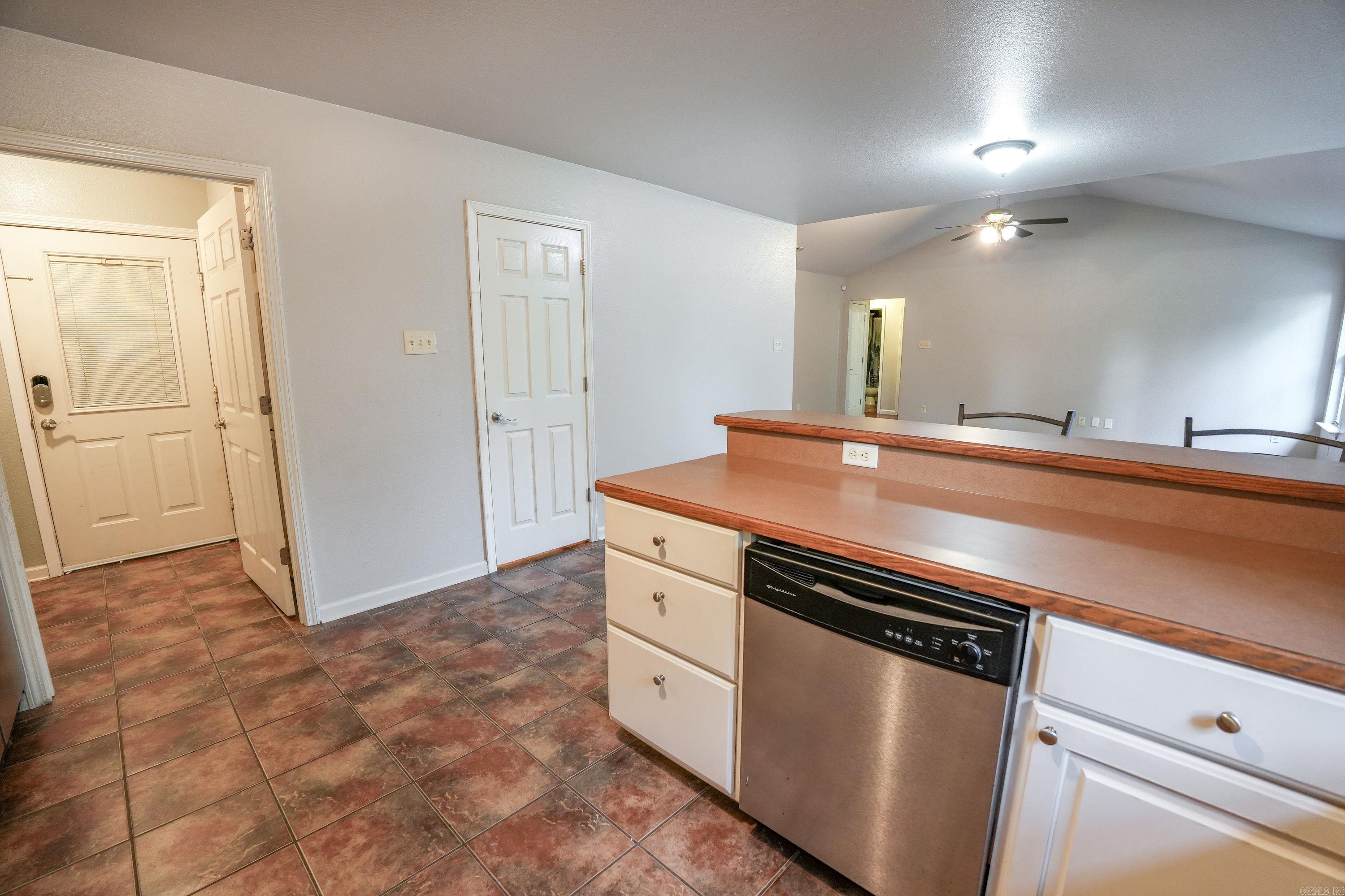 300 Weathering Lane Property Photo 11