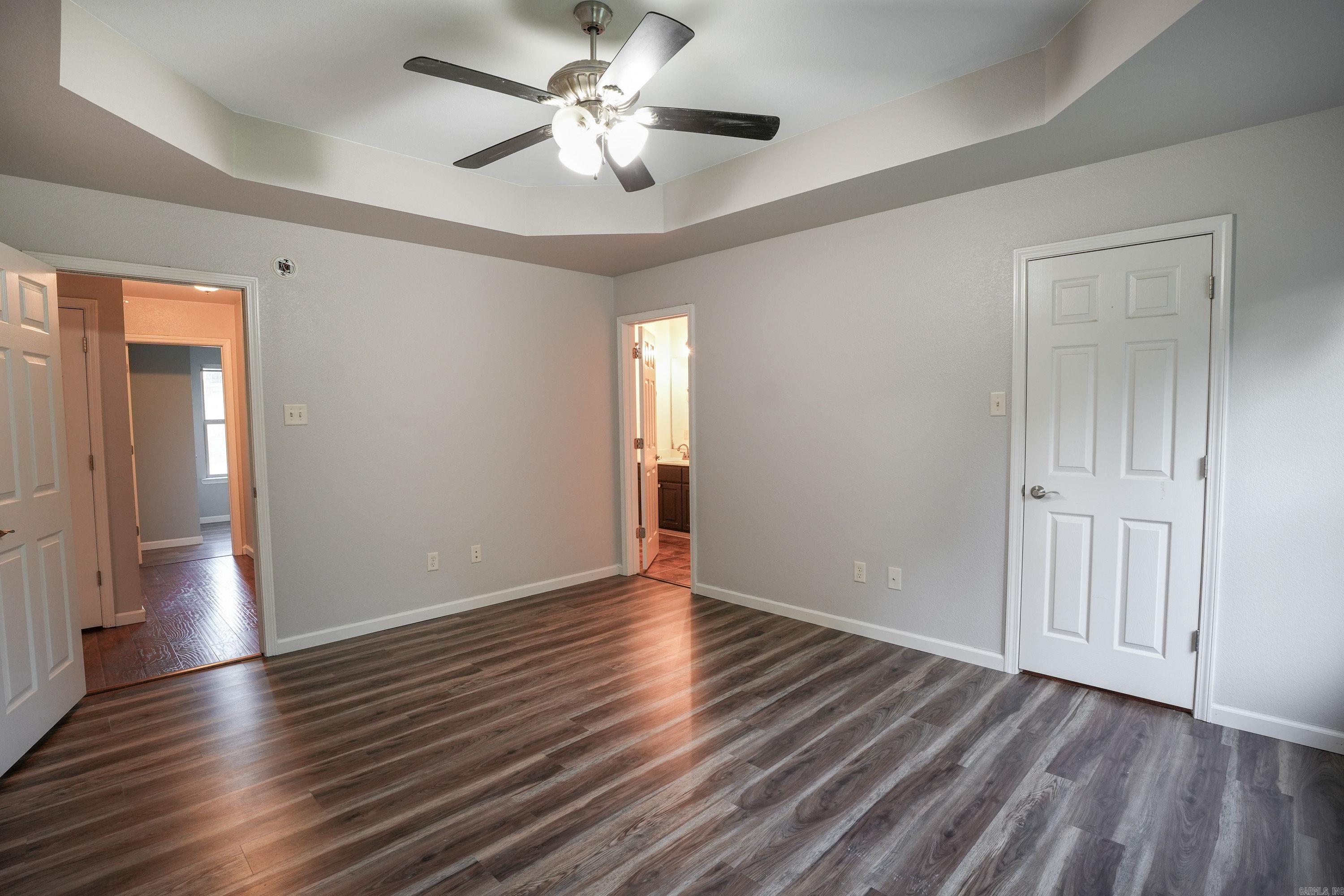 300 Weathering Lane Property Photo 20