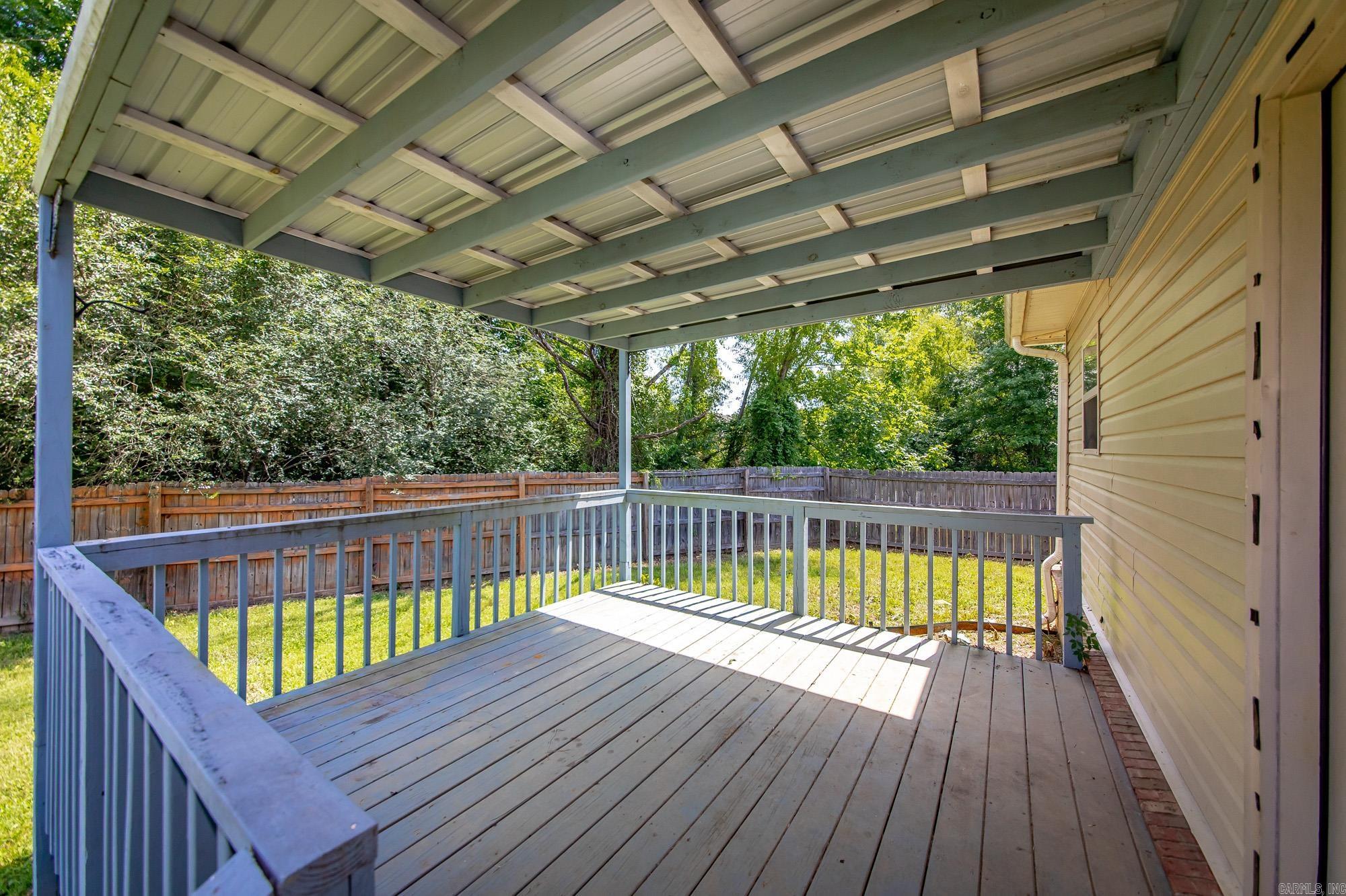 300 Weathering Lane Property Photo 26