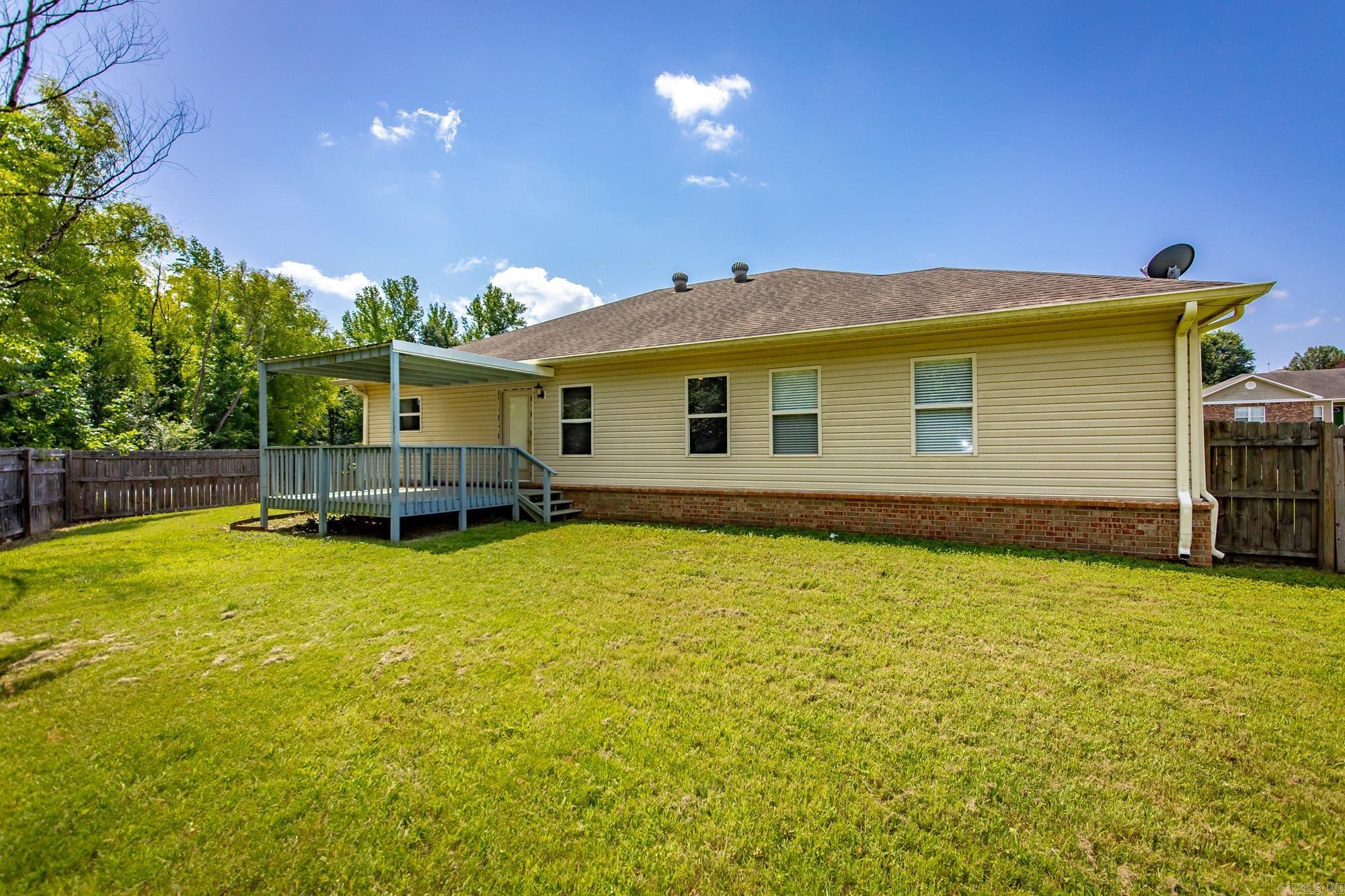 300 Weathering Lane Property Photo 29