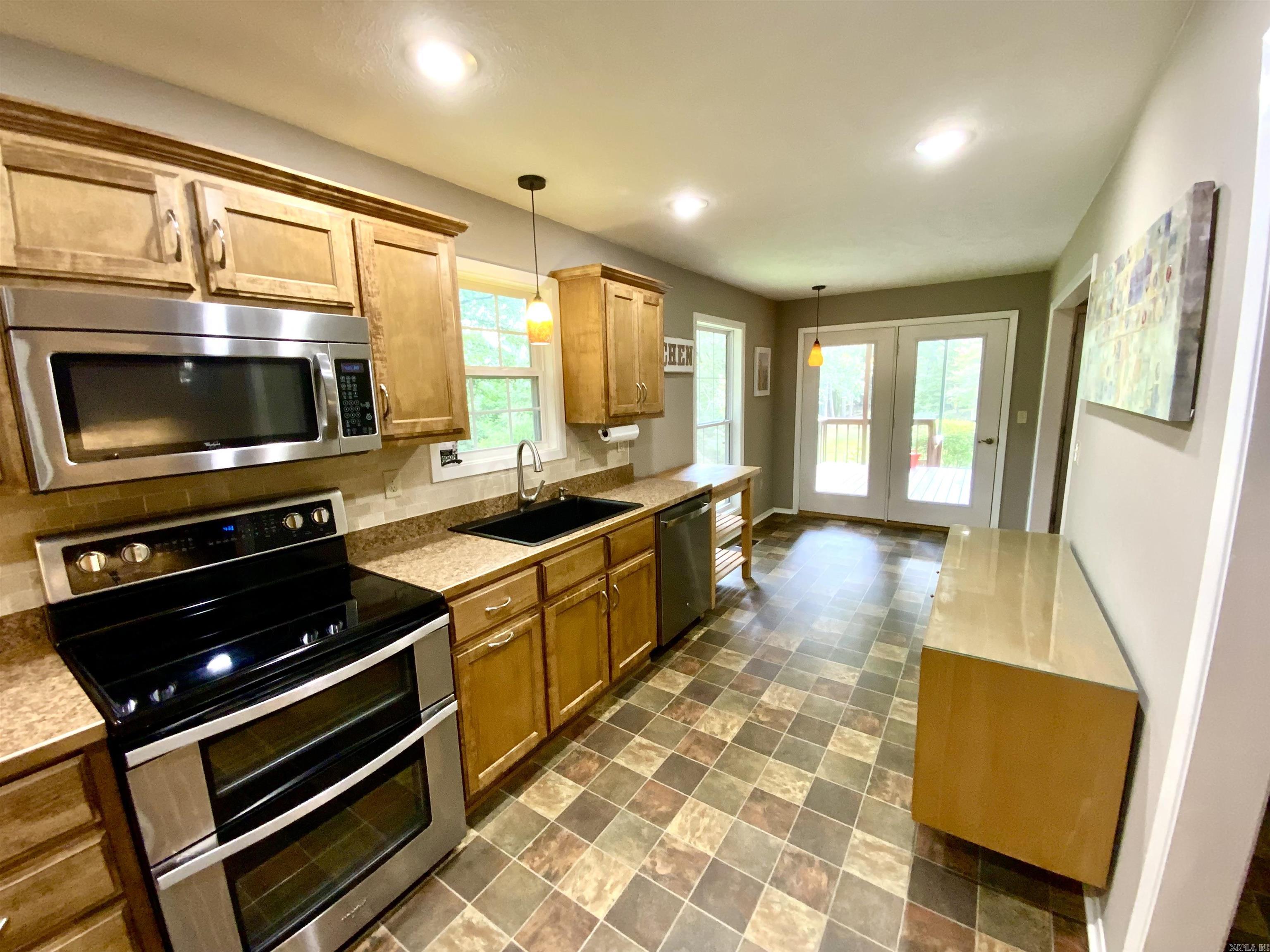 29 Harbor Hill Road Property Photo 7