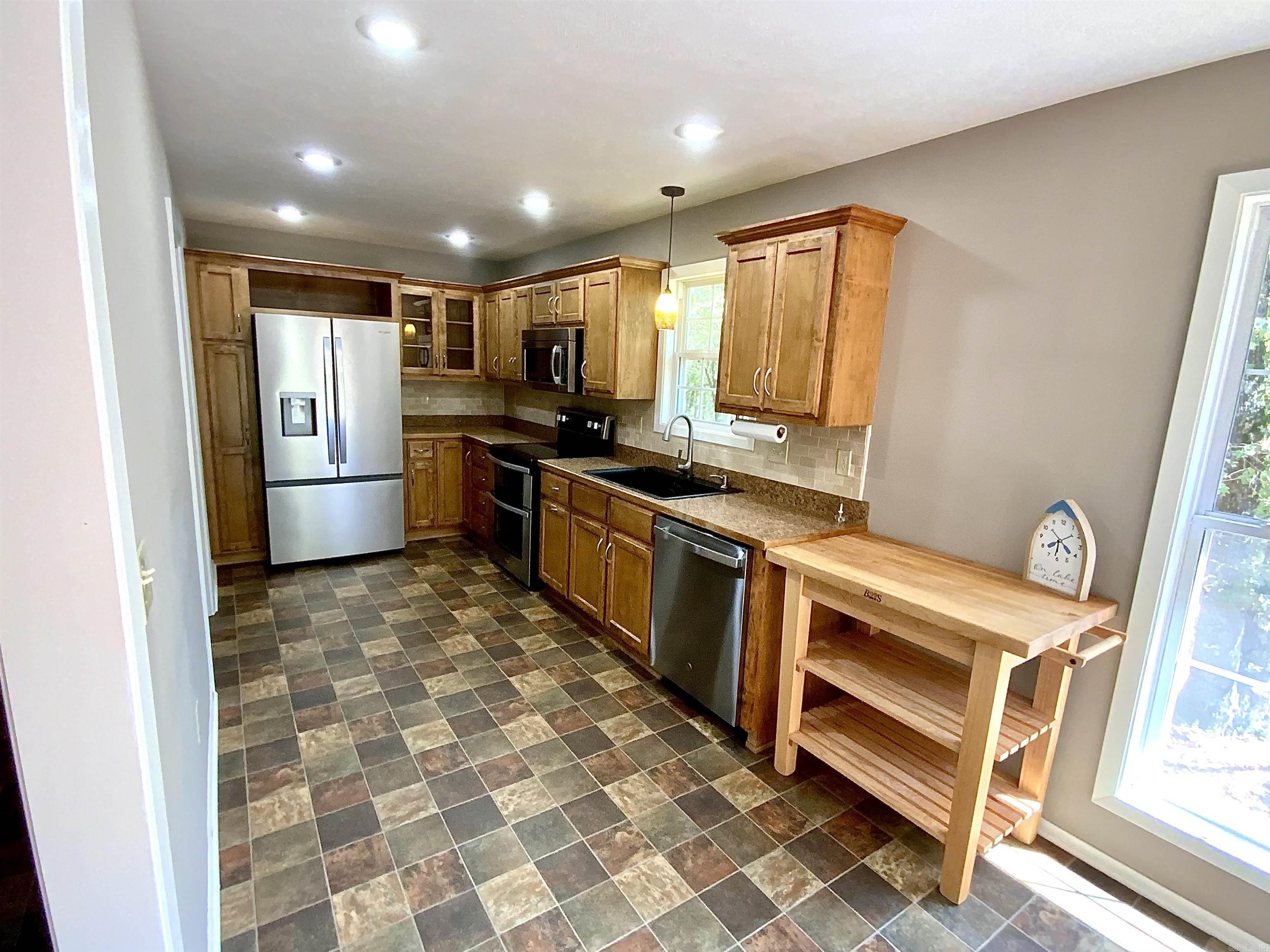 29 Harbor Hill Road Property Photo 8
