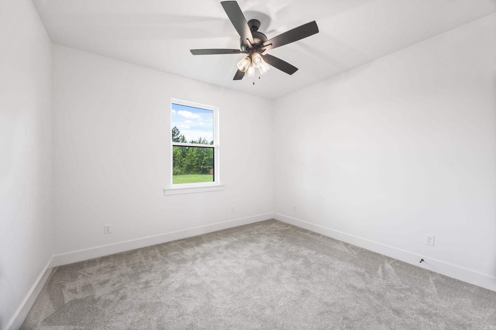 2065 Kaysen Ln Property Photo 24