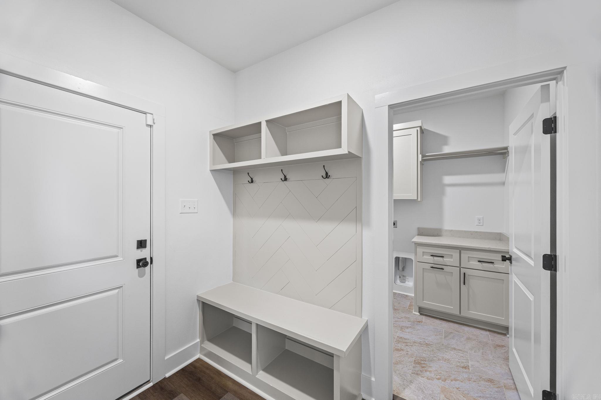 2065 Kaysen Ln Property Photo 27
