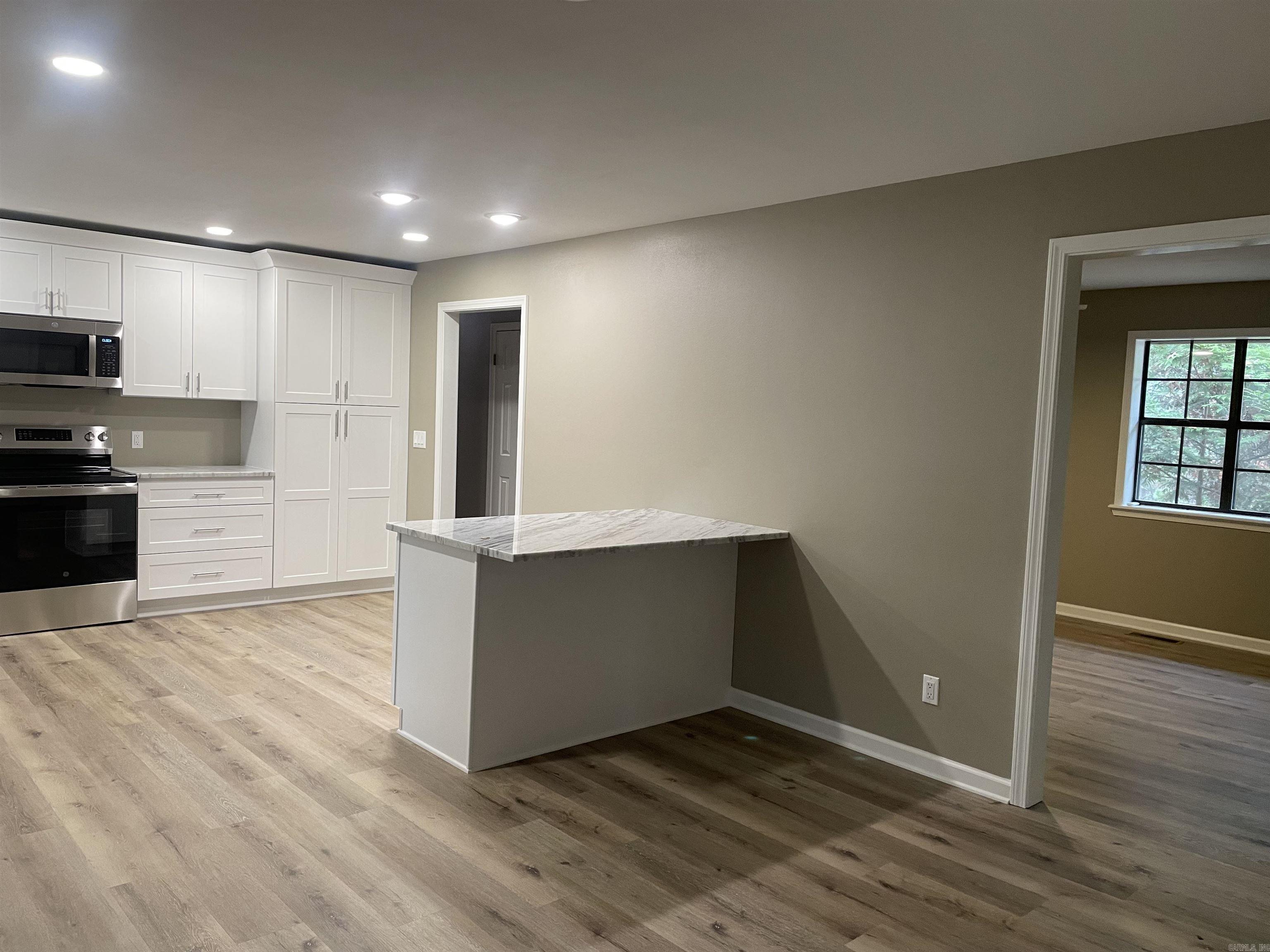 13 W Villena Drive Property Photo 7