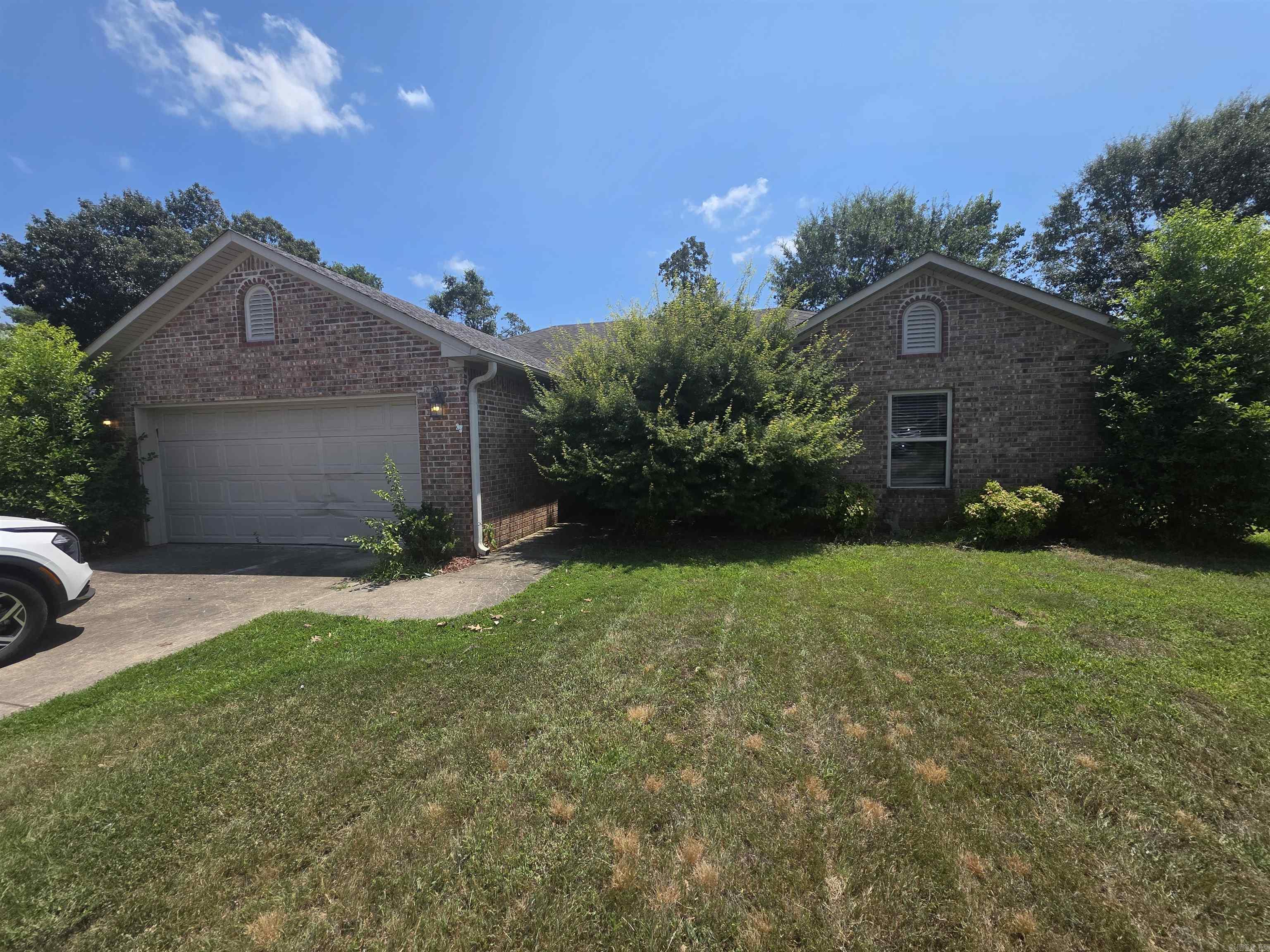 37 Green Apple Drive Property Photo 1