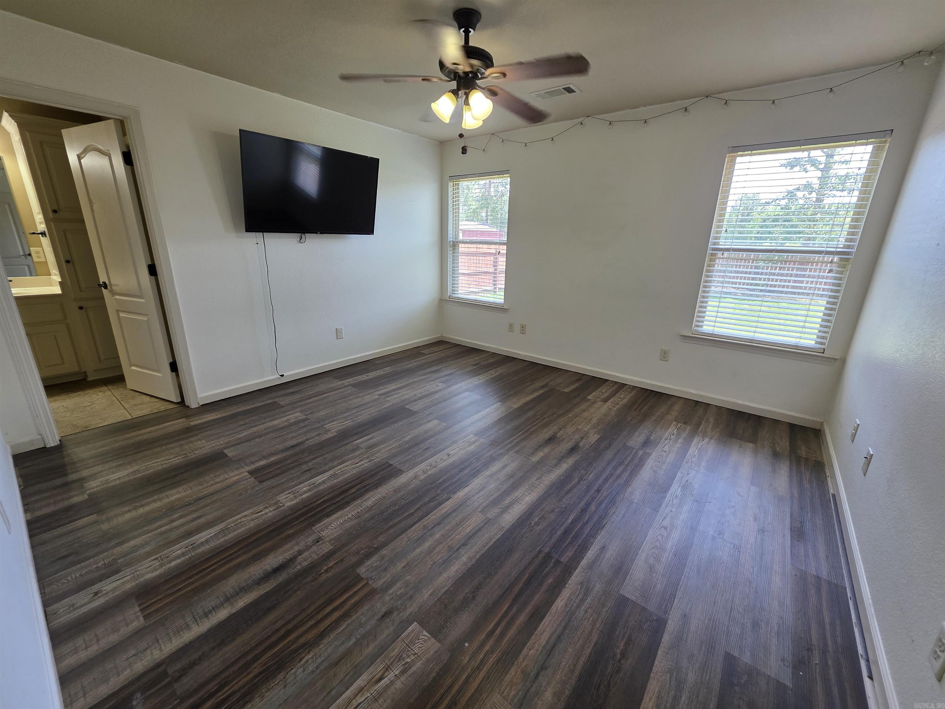 37 Green Apple Drive Property Photo 11