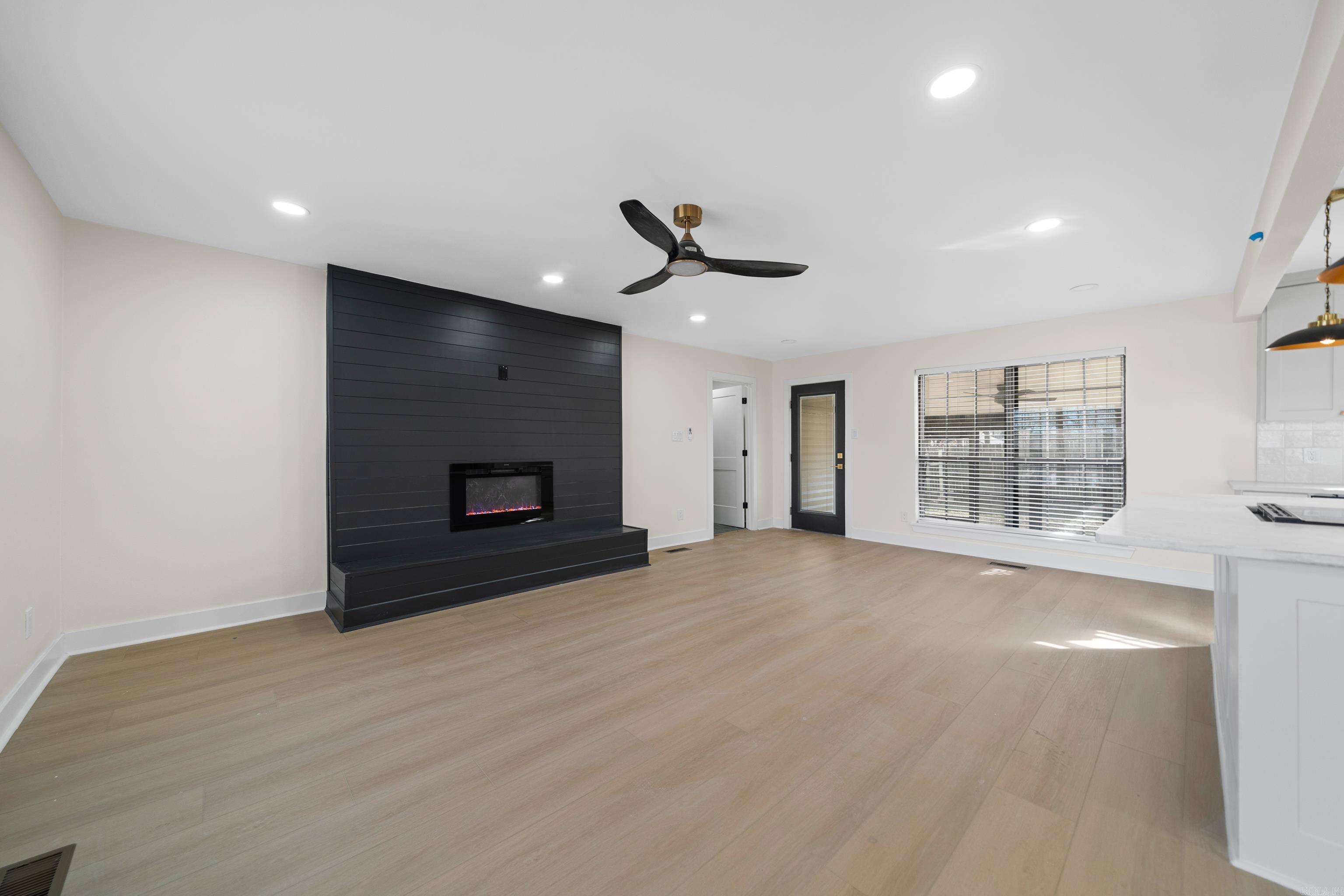 12605 Janelle Property Photo 7