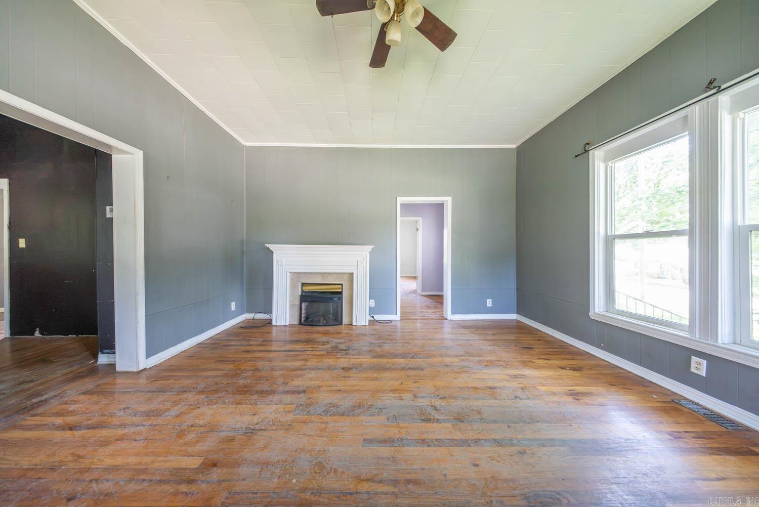 222 S 6th Street Property Photo 8