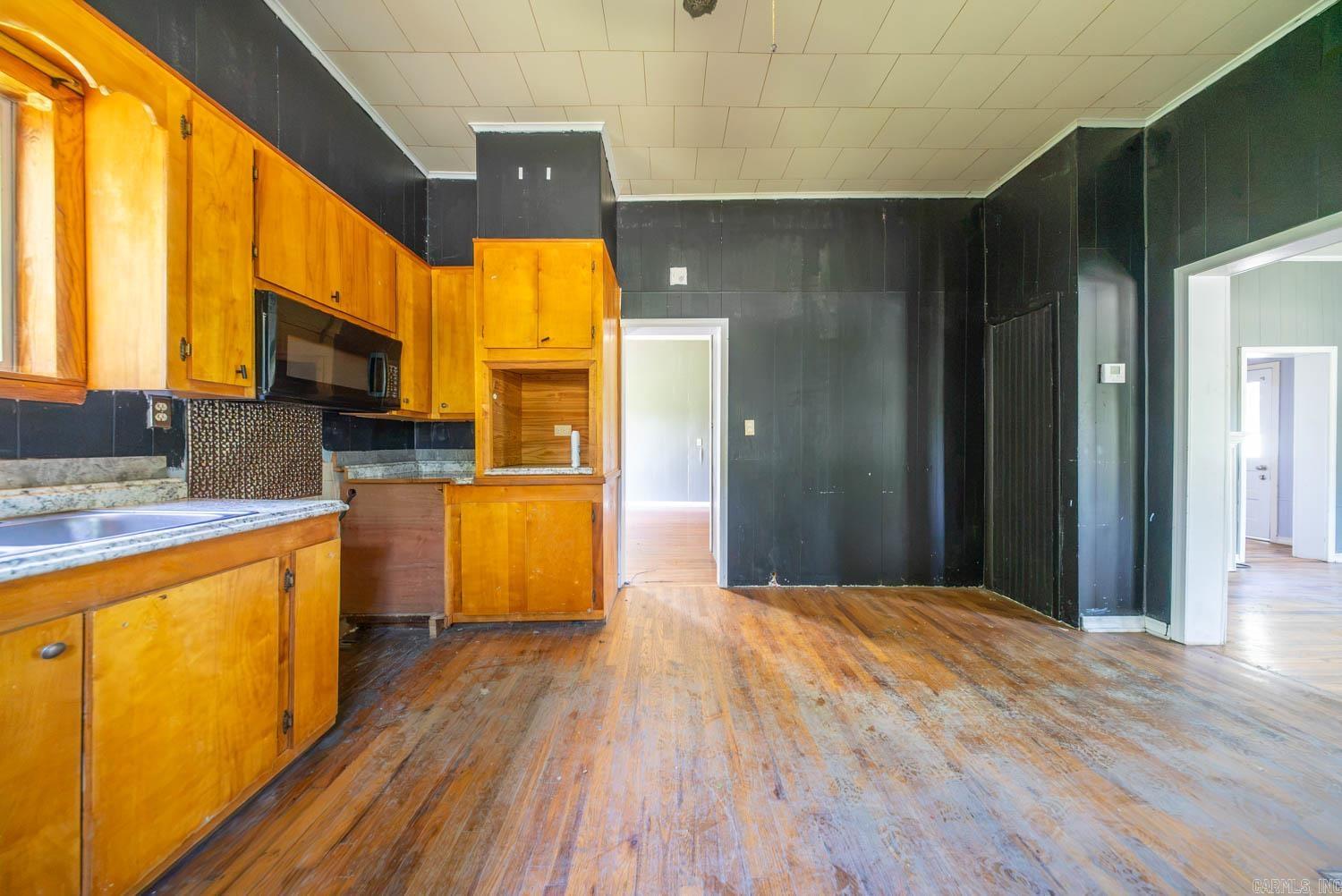 222 S 6th Street Property Photo 11