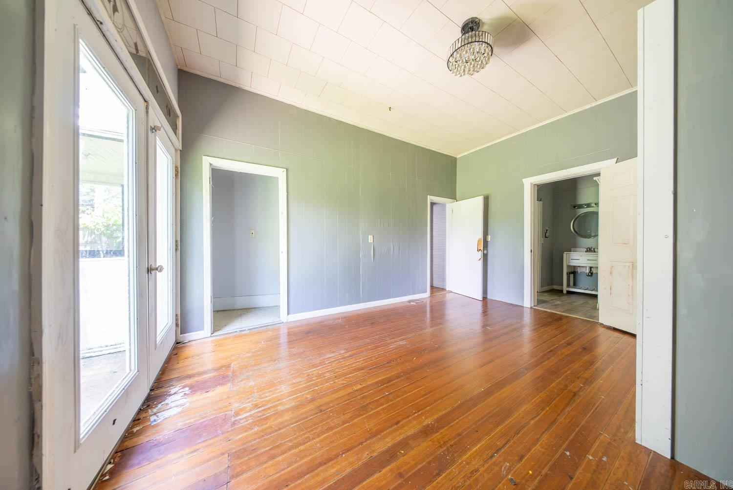 222 S 6th Street Property Photo 12